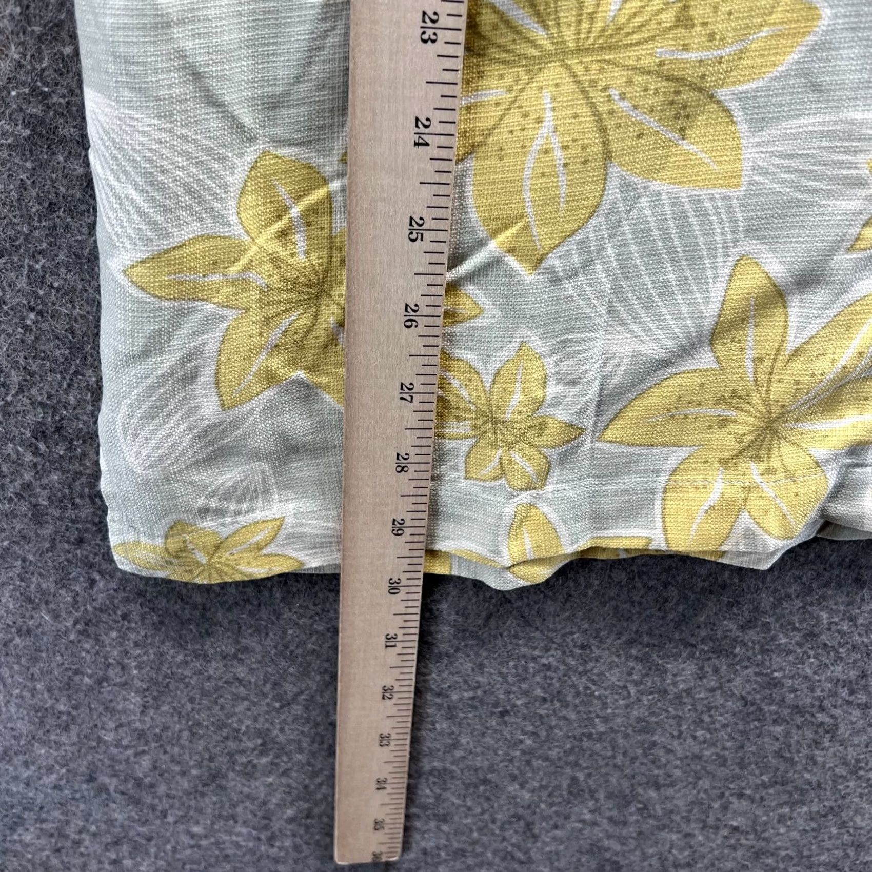 Tommy Bahama VINTAGE Tommy Bahama Shirt Mens L Yellow Floral Hawaiian Button-Down Silk (if Vintage? Original says Vintage: No) Size US L / EU 52-54 / 3 - 3 Thumbnail