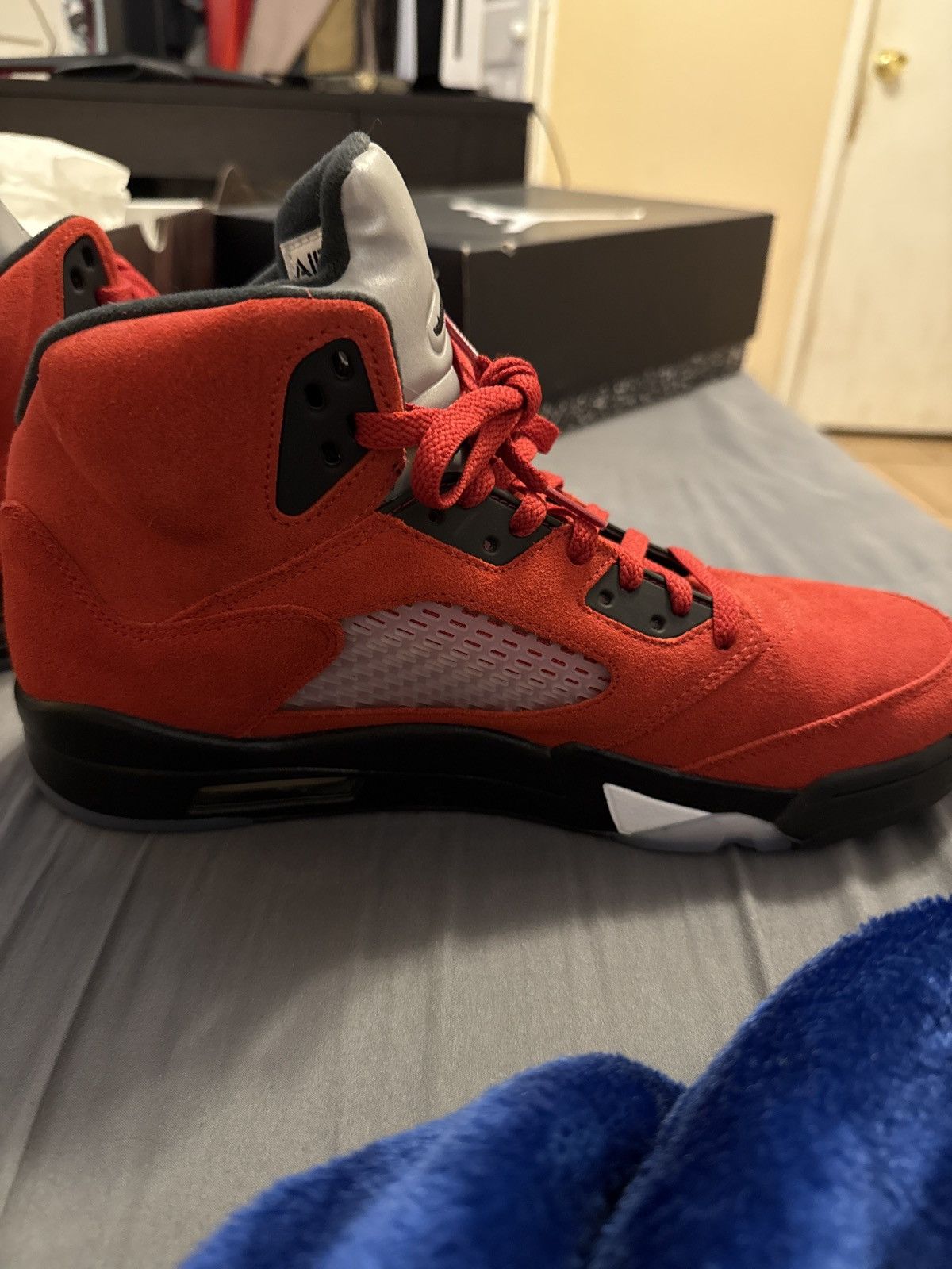 Jordan Brand Raging Bull 5’s Size US 12 / EU 45 - 6 Thumbnail