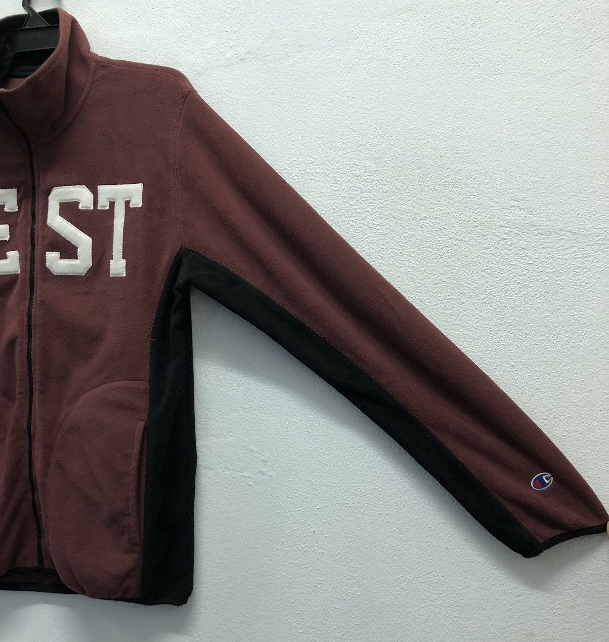 Champion Vintage Champion Big Logo West Jacket Size US L / EU 52-54 / 3 - 5 Thumbnail