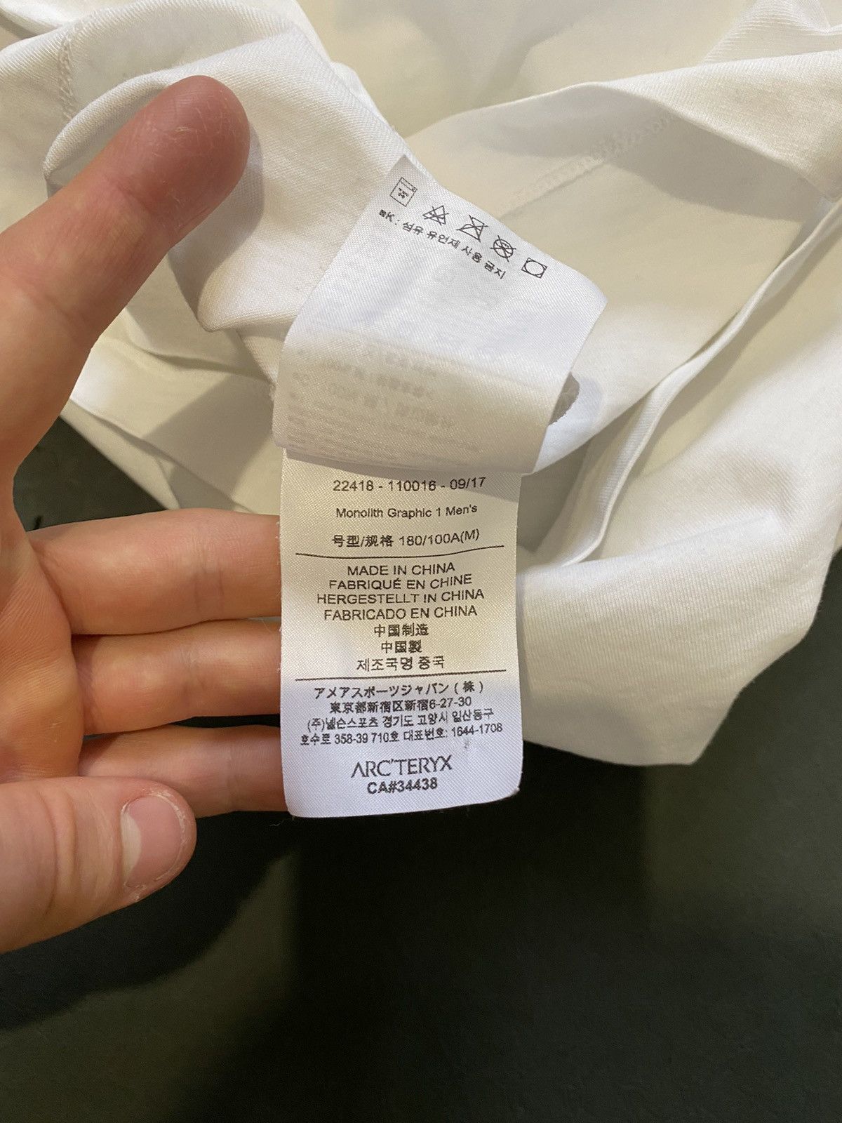 Arc'teryx Men's Arc'teryx white t-shirt Size US M / EU 48-50 / 2 - 7 Thumbnail