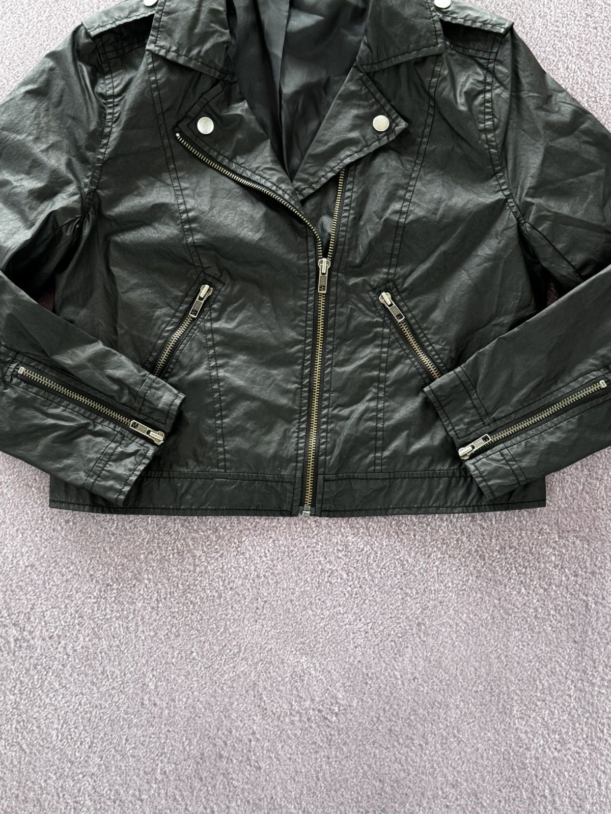 20471120 00s Aesthetic Y2K Multi Zip Cropped Womens Nylon Jacket Size M / US 6-8 / IT 42-44 - 3 Thumbnail