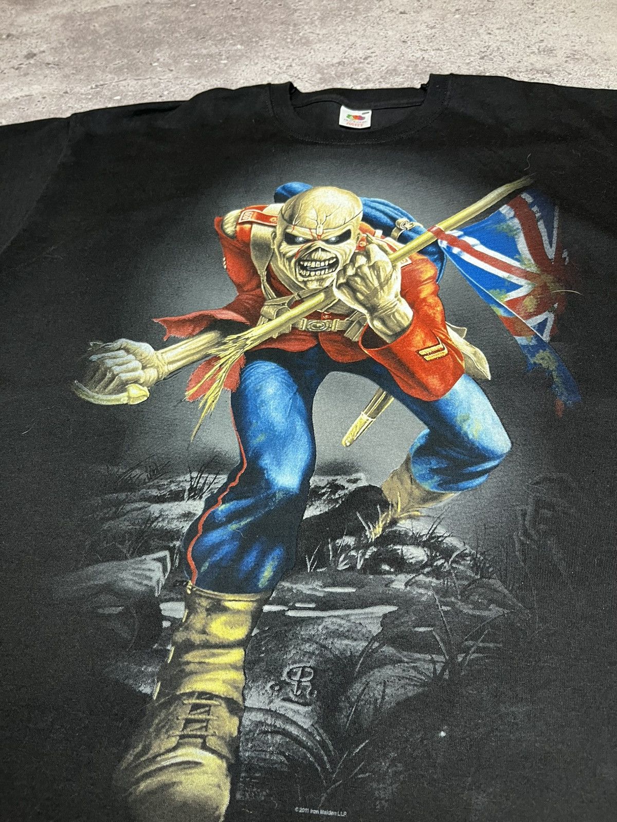 Iron Maiden Vintage IRON MAIDEN 2011 The Final Frontier Tour Tshirt Size US XXL / EU 58 / 5 - 6 Thumbnail