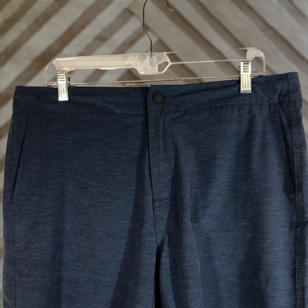 Faherty Faherty Shorts Mens 34 Blue All Day Men Heathered Casual Everyday Performance Size US 34 / EU 50 - 1 Thumbnail