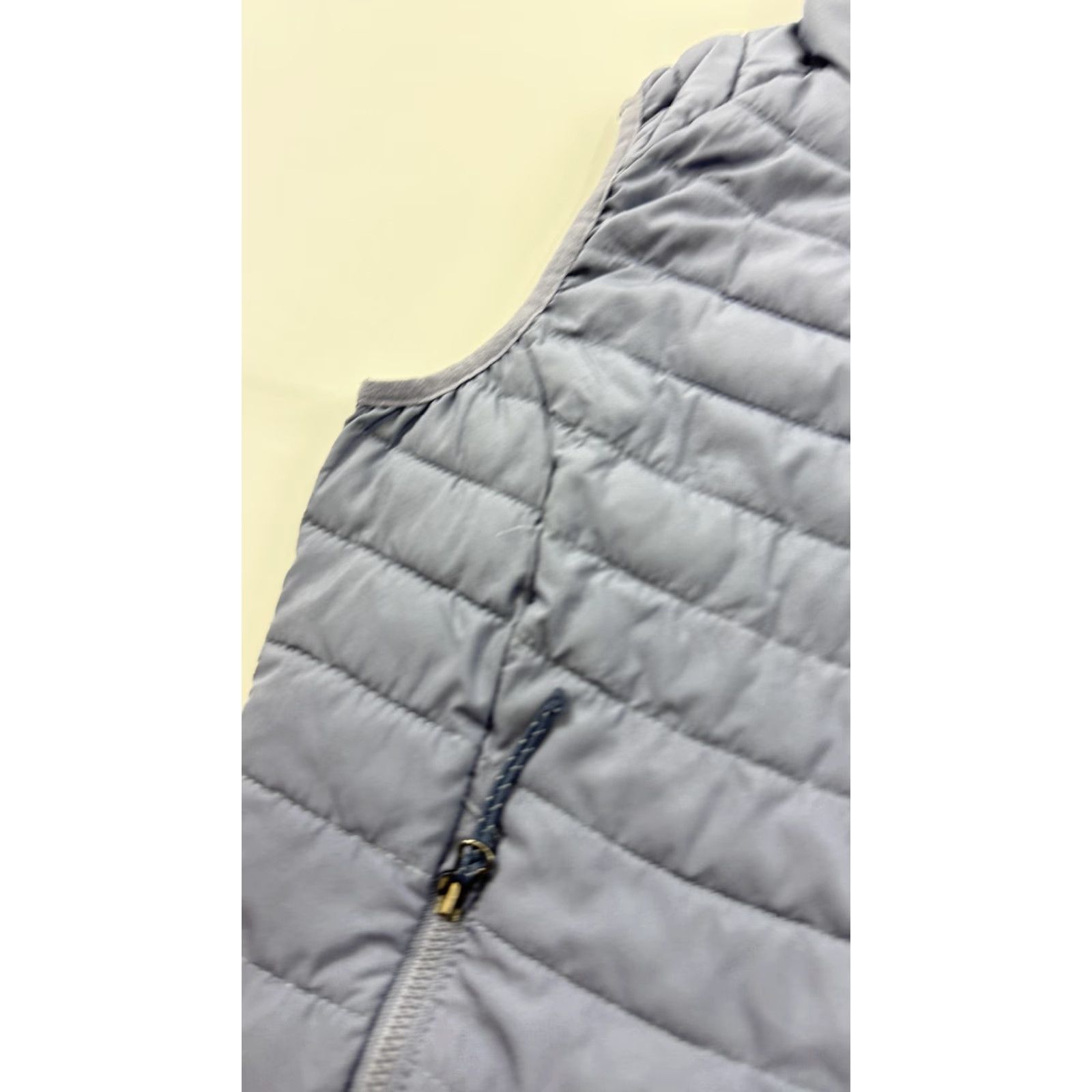 Vintage Columbia Vest Womens Medium Gray Omni-Heat Quilted Puffer Zip Pockets Fleece Size M / US 6-8 / IT 42-44 - 4 Thumbnail