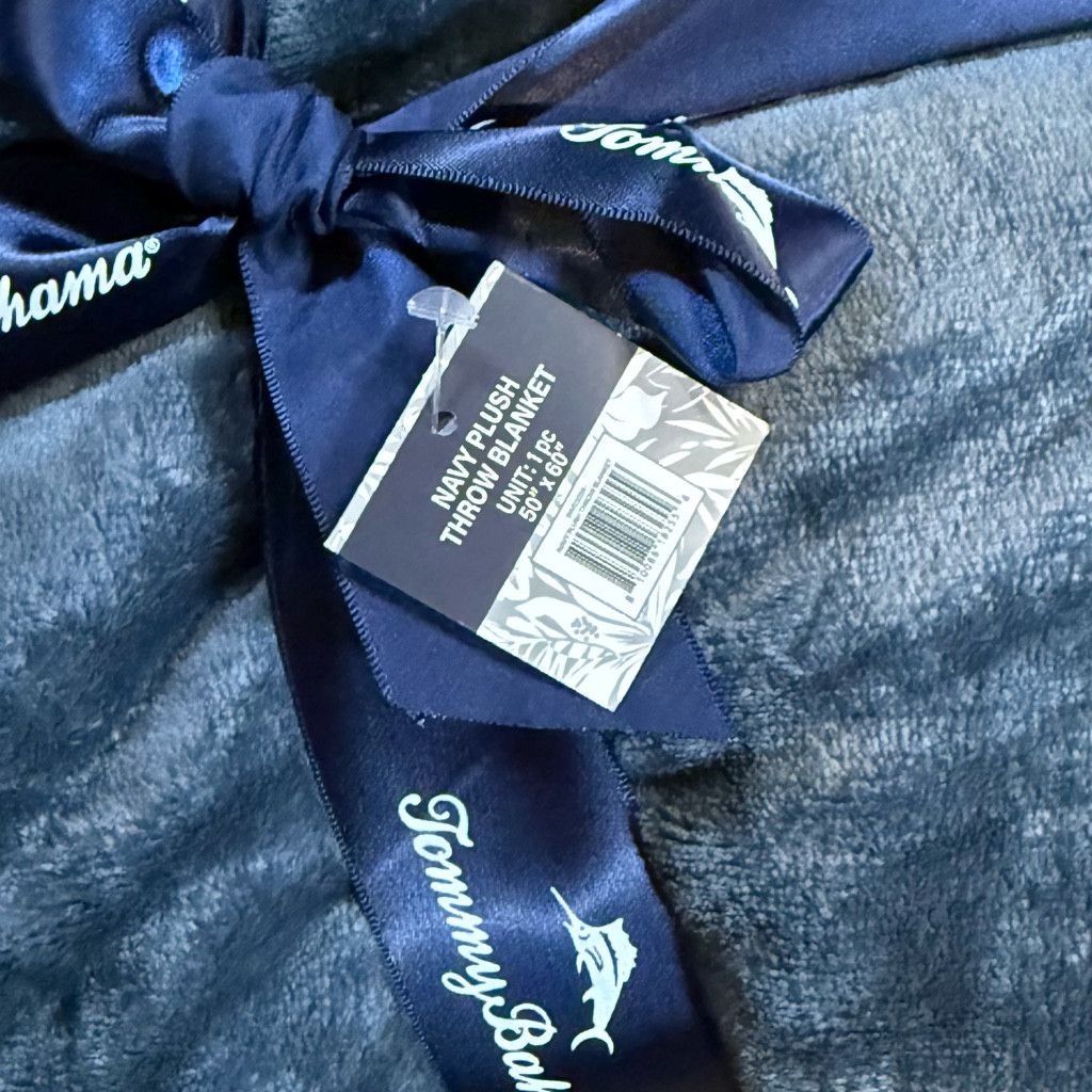 Tommy Bahama Tommy Bahama Throw Blanket Navy Plush 50x60 NWT Size ONE SIZE - 3 Thumbnail