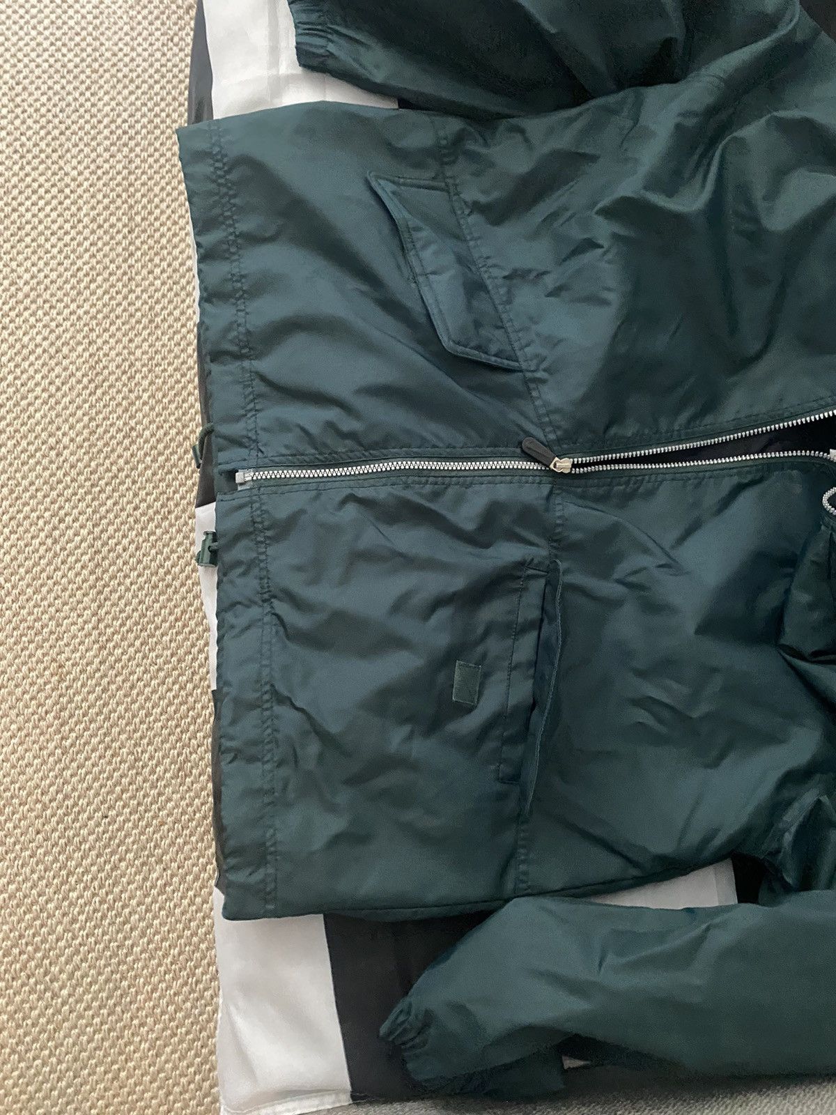 Nike Vintage Lightweight Nike Rain Jacket sz M Size US M / EU 48-50 / 2 - 6 Thumbnail