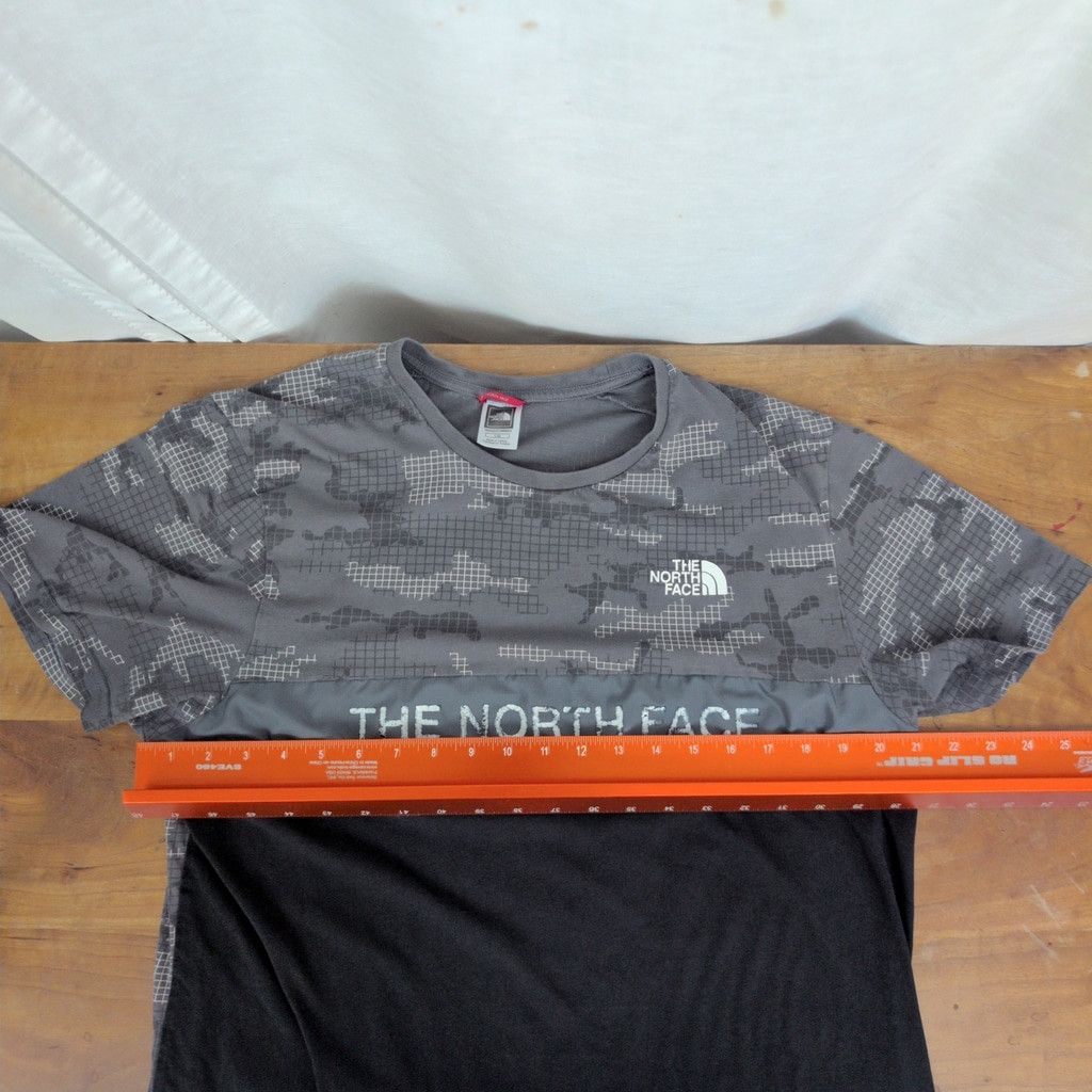 The North Face The North Face Color Block Camo T-Shirt Large Size US L / EU 52-54 / 3 - 5 Thumbnail