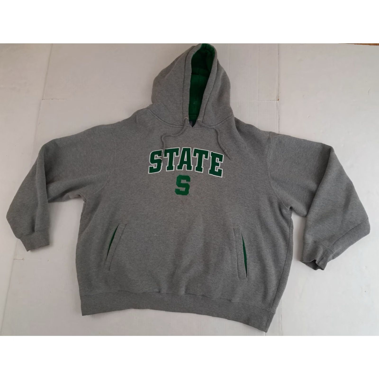 Vintage VINTAGE Michigan State Spartans Embroidered Pullover Hooded Heavy Sweatshirt XL Size US XL / EU 56 / 4 - 3 Thumbnail