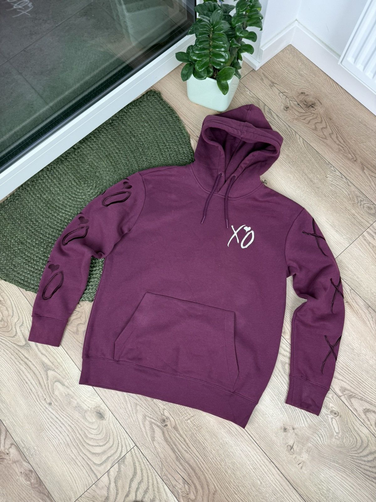 H&M × The Weeknd H&M x The Weeknd big logo XO hoodie casual Size US M / EU 48-50 / 2 - 2 Thumbnail