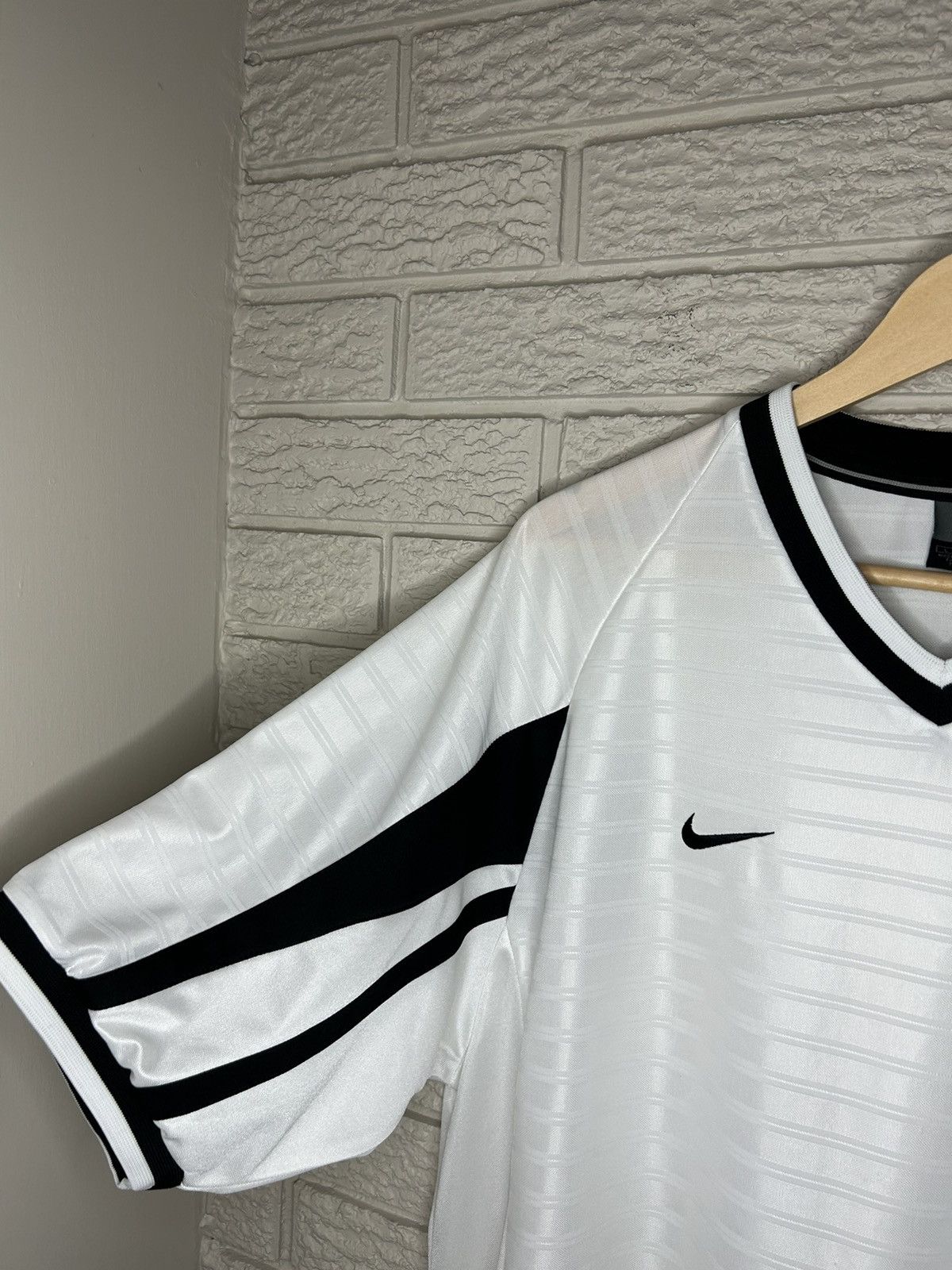 Nike × Vintage Vintage 90s Nike Swoosh Striped Soccer Jersey Size US L / EU 52-54 / 3 - 3 Thumbnail