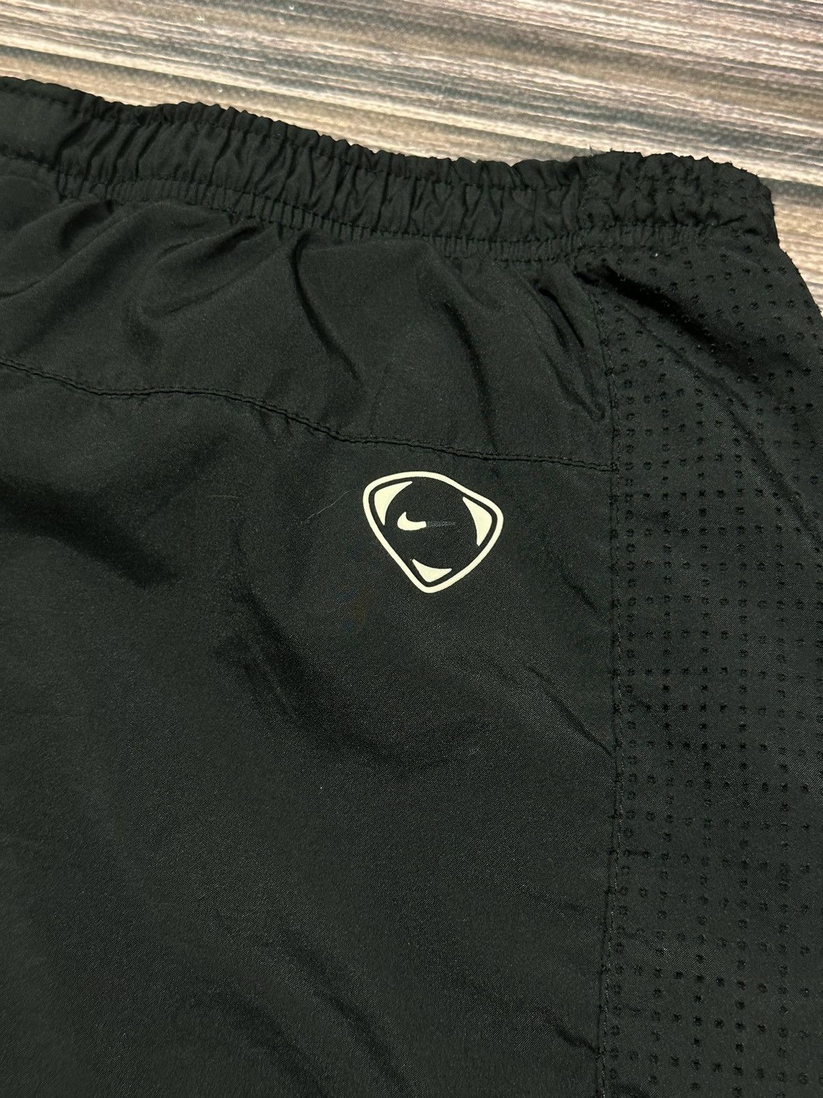 Nike × Vintage Vintage Nylon Pants Nike Soccer football Manchester United Size US 32 / EU 48 - 8 Thumbnail