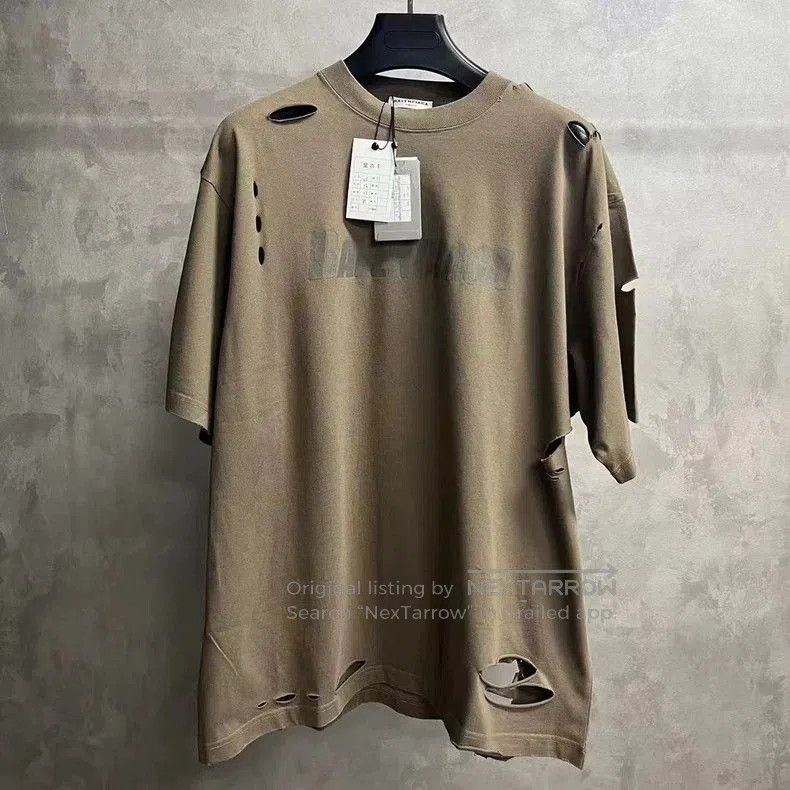 Balenciaga Balenciaga Gray Logo Print Short Sleeve T-shirt. Size US XXS / EU 40 - 1 Thumbnail