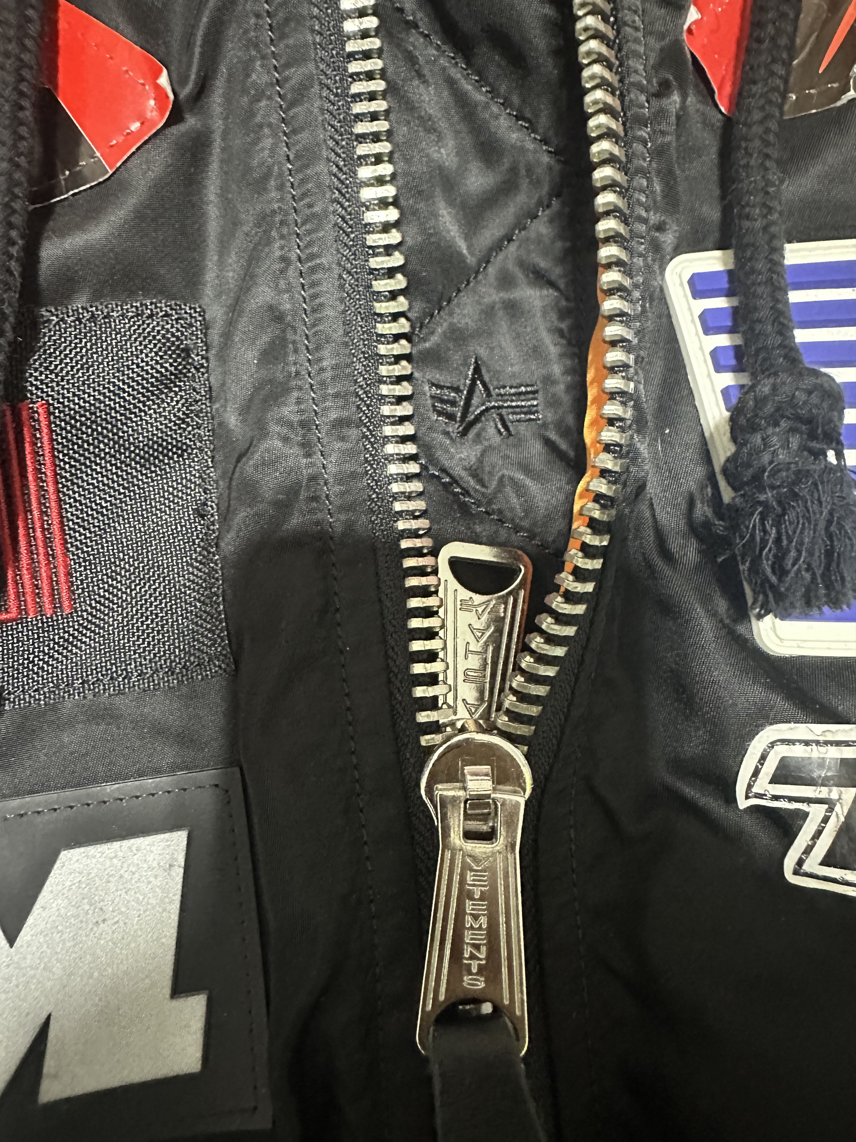 Vetements Vetements AW19 Racing Bomber Size US L / EU 52-54 / 3 - 6 Thumbnail