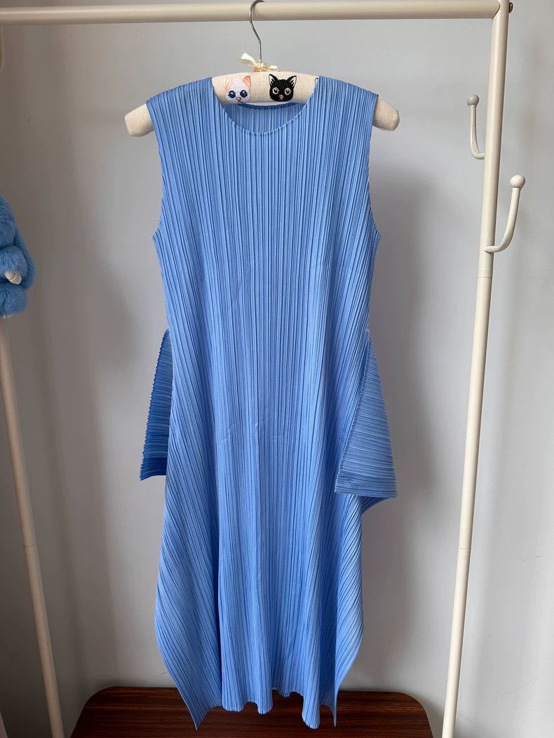 Issey Miyake Issey Miyake size:2 Sky-blue pleated dress Size XS / US 0-2 / IT 36-38 - 1 Thumbnail