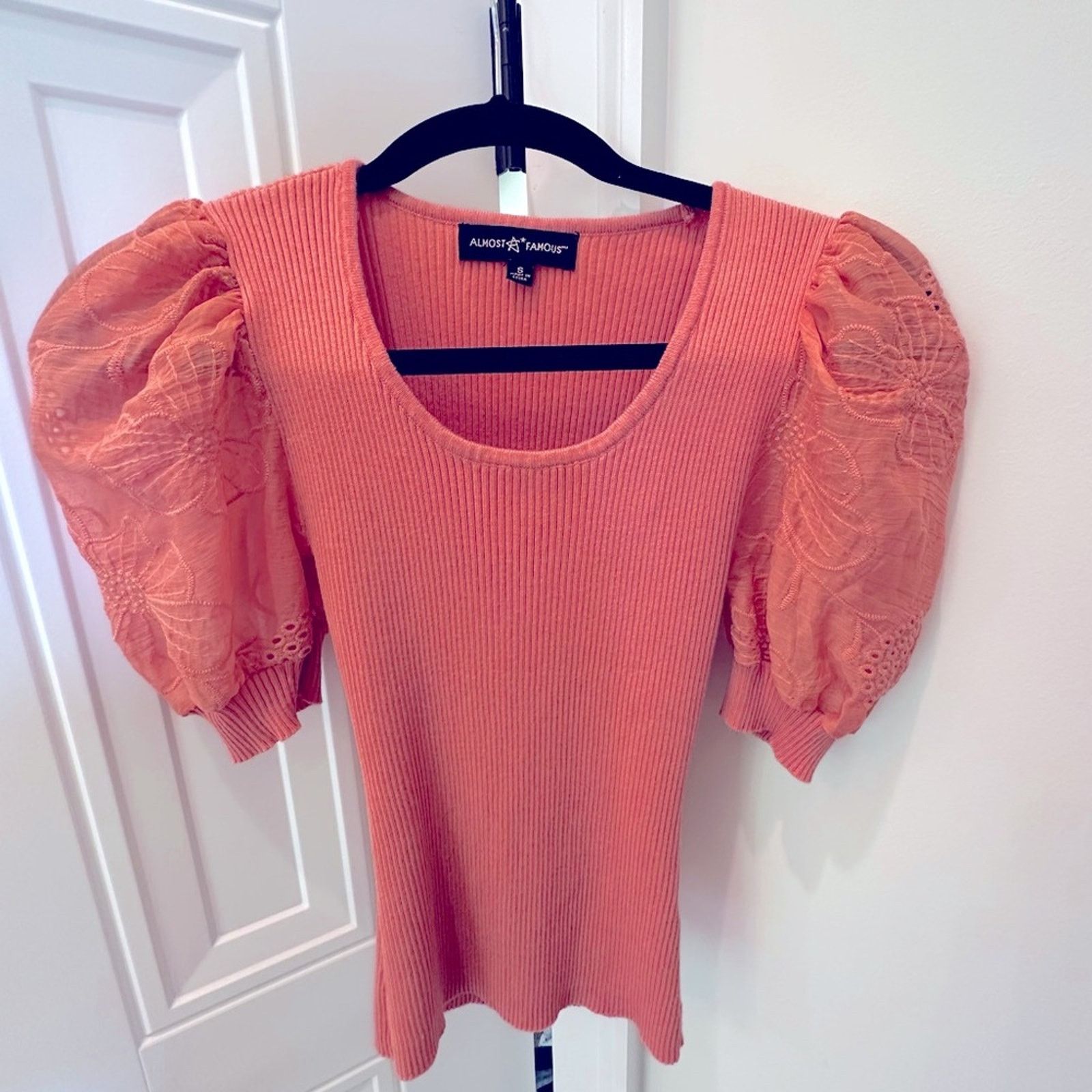 Almost Famous Almost Famous Blouse Small Size S / US 4 / IT 40 - 1 Thumbnail