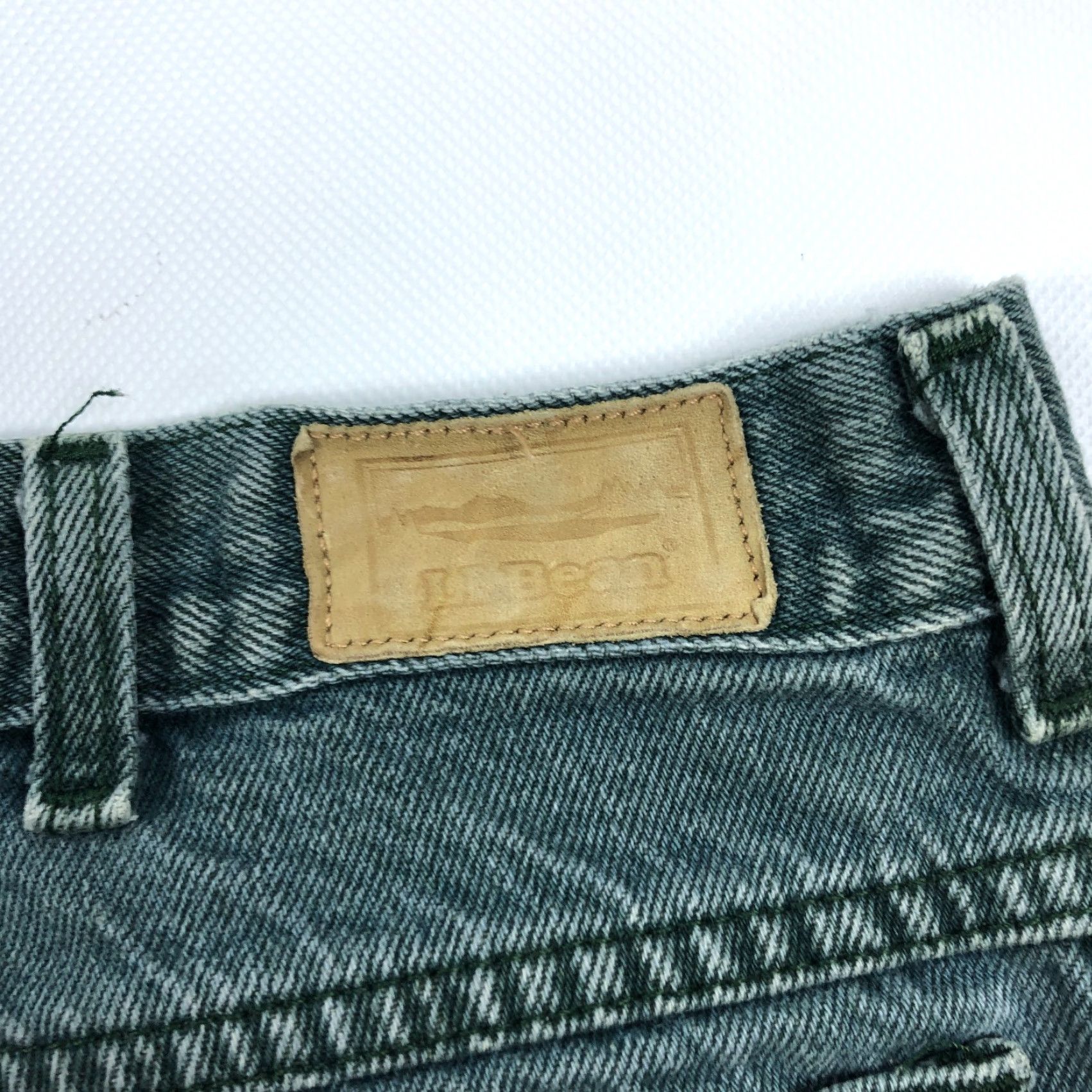 Vintage VINTAGE LL Bean Jeans Mens 35x32 Green Denim Straight 5-Pocket 90s Vintage Green Jeans Regular Mens Size US 35 - 7 Thumbnail