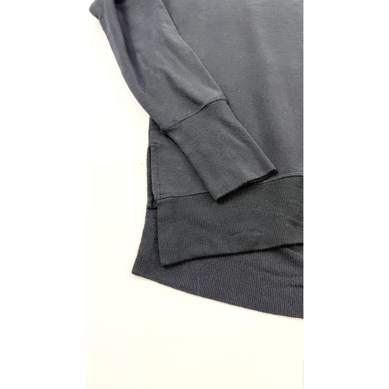 Athleta Athleta Sweater Womens Medium Black Pullover Long Sleeve Lightweight Modal Blend Top Size M / US 6-8 / IT 42-44 - 3 Thumbnail