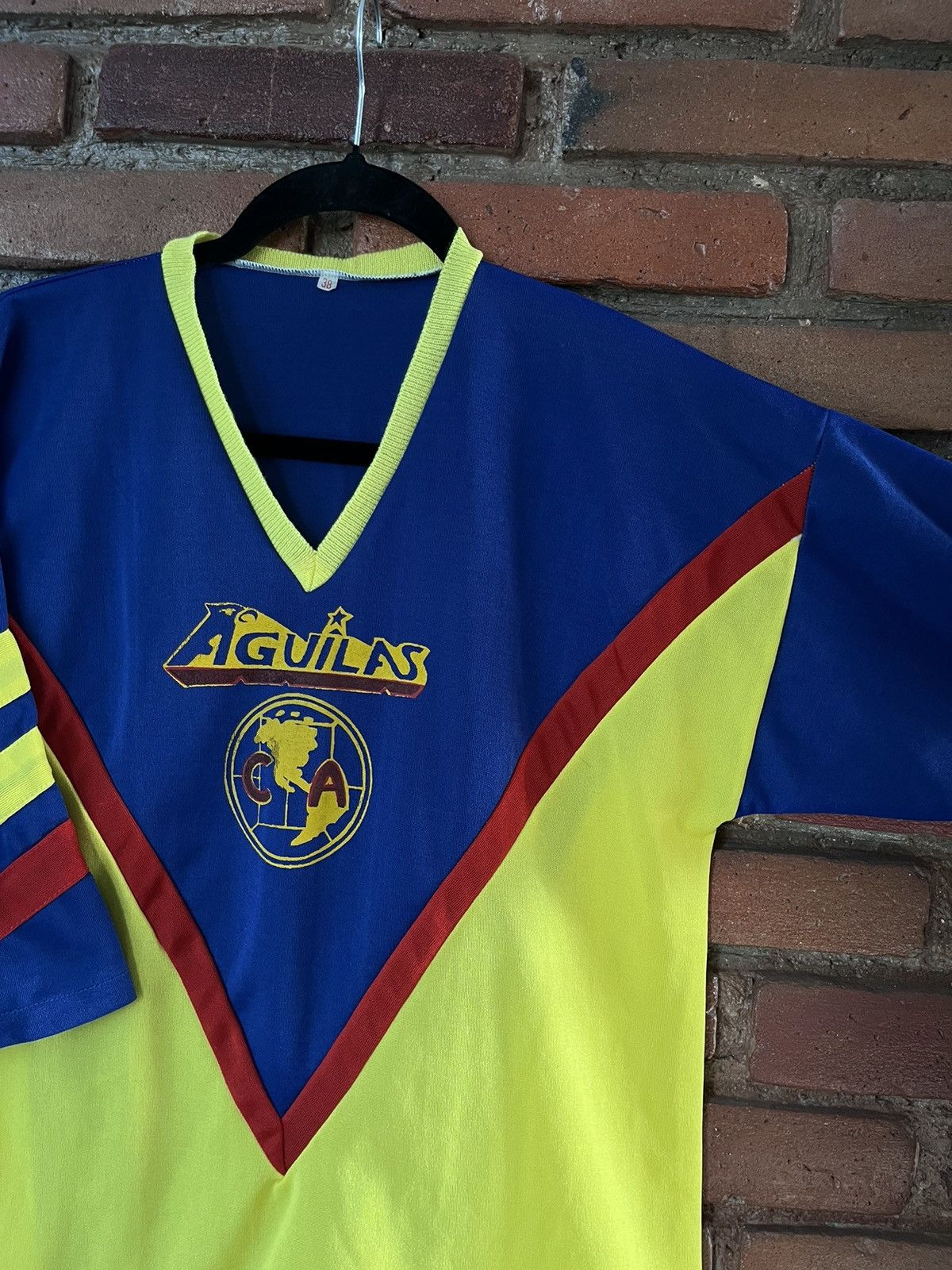 Vintage VNTG 80S BOOTLEG AGUILAS DEL AMÉRICA JERSEY Size US S / EU 44-46 / 1 - 4 Thumbnail