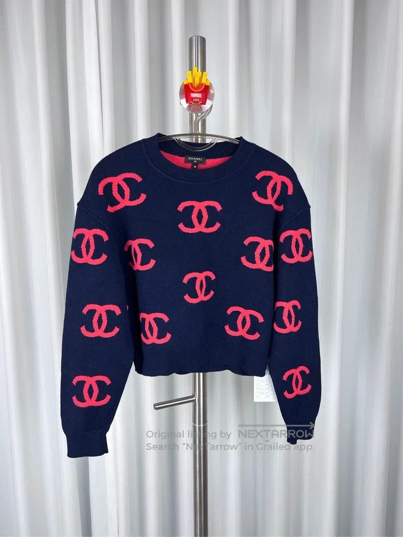 Chanel Chanel Round-neck long-sleeved pullover woollen sweater Size XS / US 0-2 / IT 36-38 - 1 Thumbnail