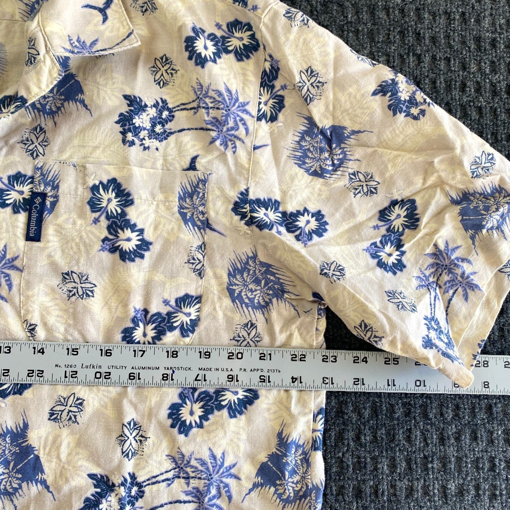 Vintage VINTAGE Columbia Button-Up Shirt Mens M Short Sleeve Floral Fish Blue Hawaiian Casual Size US M / EU 48-50 / 2 - 5 Thumbnail