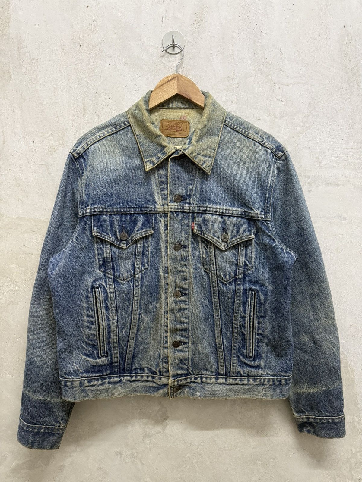 Levi's Vintage Levis Men’s 70506-0216 Denim Trucker Jacket Size US S / EU 44-46 / 1 - 1 Thumbnail