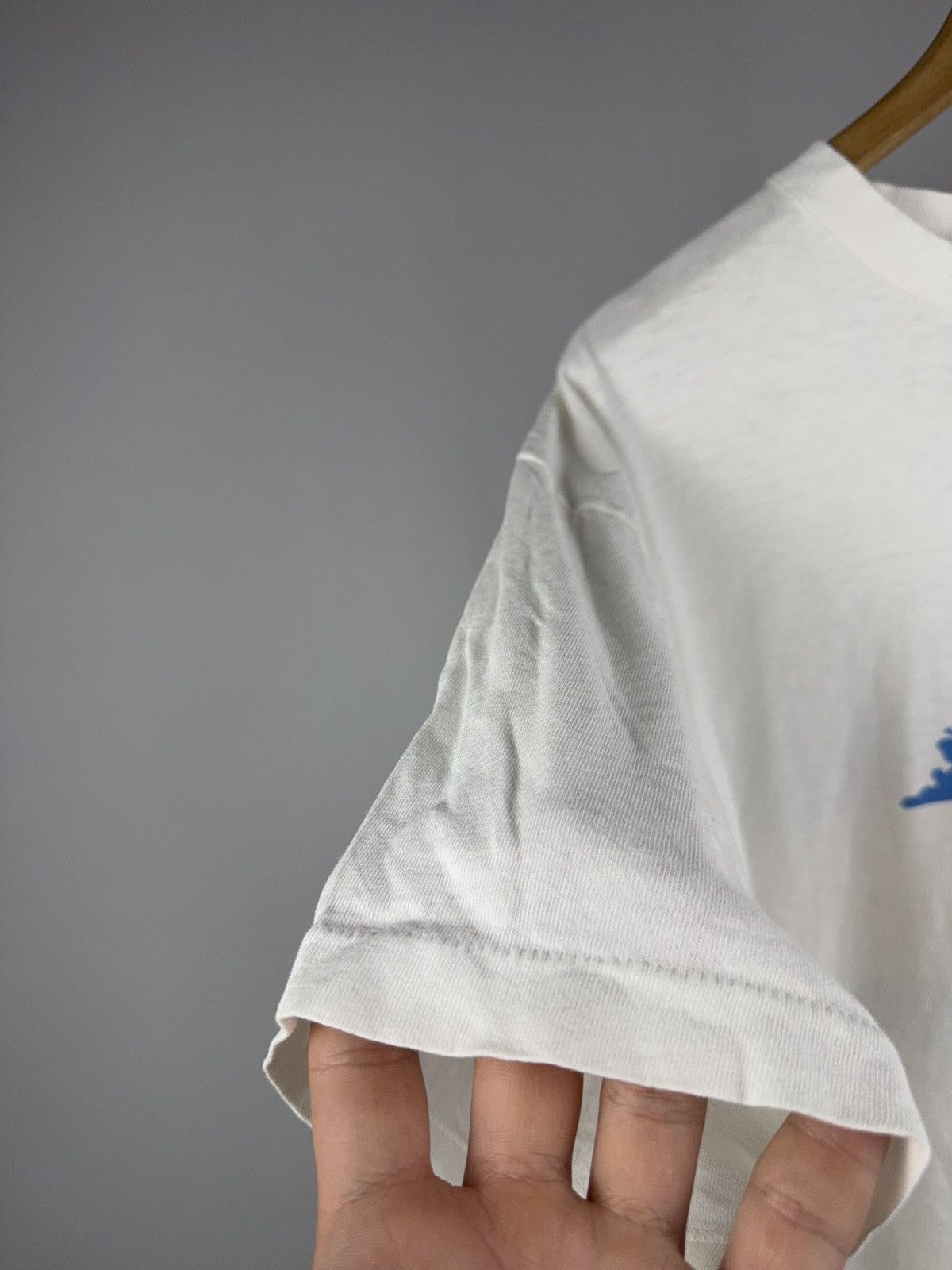 Vintage Vintage 1989 Fiji Abstract Graphic T-Shirt White 80s Art Size US XL / EU 56 / 4 - 5 Thumbnail