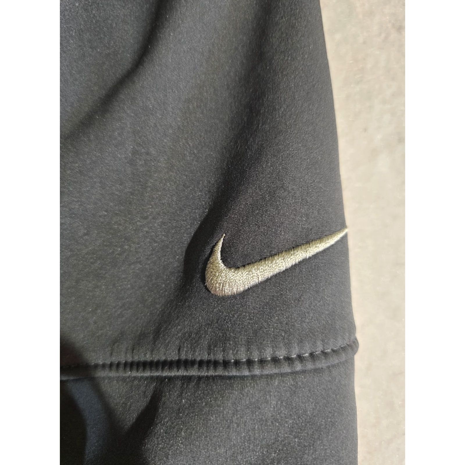 Nike VINTAGE Nike Classic Full Zip Fleece Soft Shell Jacket Gray 2 Tone Mens XL Size Gray Nike Jacket 2 Tone Logo Zipper Embroidered Casual Sportswear Size US XL / EU 56 / 4 - 6 Thumbnail