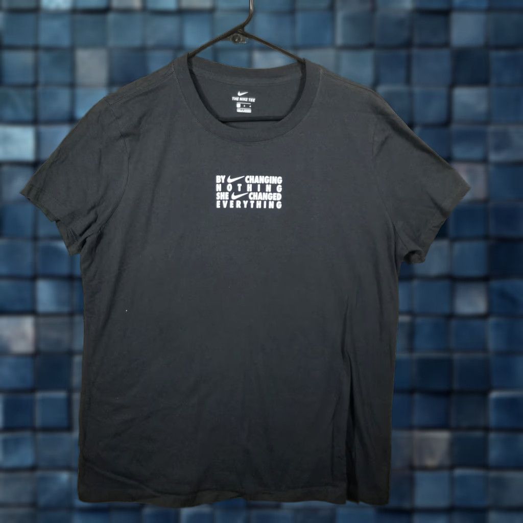 Nike VINTAGE Nike Women's T-Shirt Large Black Serena Williams Tennis Quote Graphic 2021 Collection Size L / US 10 / IT 46 - 1 Thumbnail