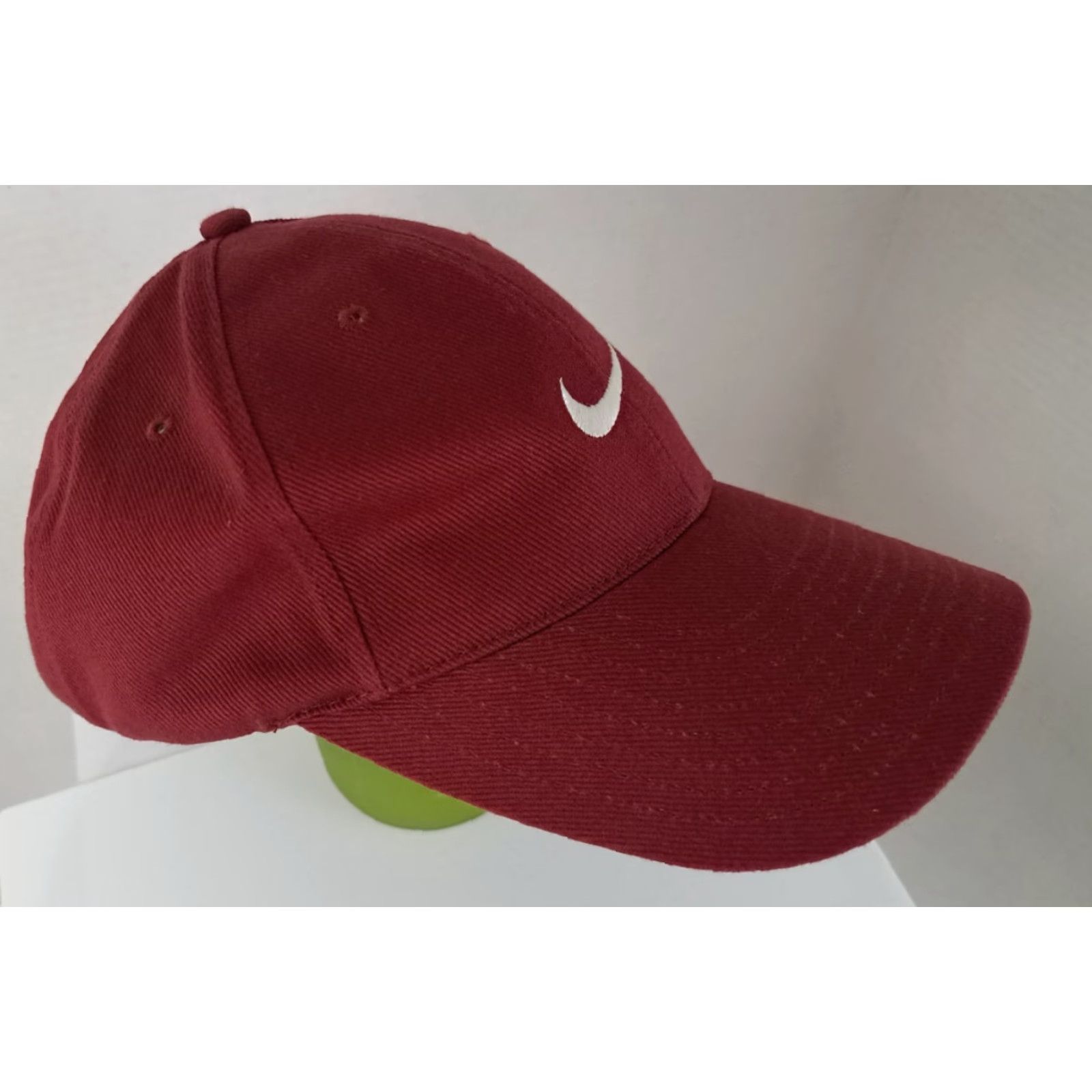 Nike VINTAGE Nike Burgundy Cotton Embroidered Adjustable Golf Hat Unisex Adults One Size Red Cotton Canvas Adjustable Reversible Golf Hat Sports Theme Size ONE SIZE - 2 Thumbnail