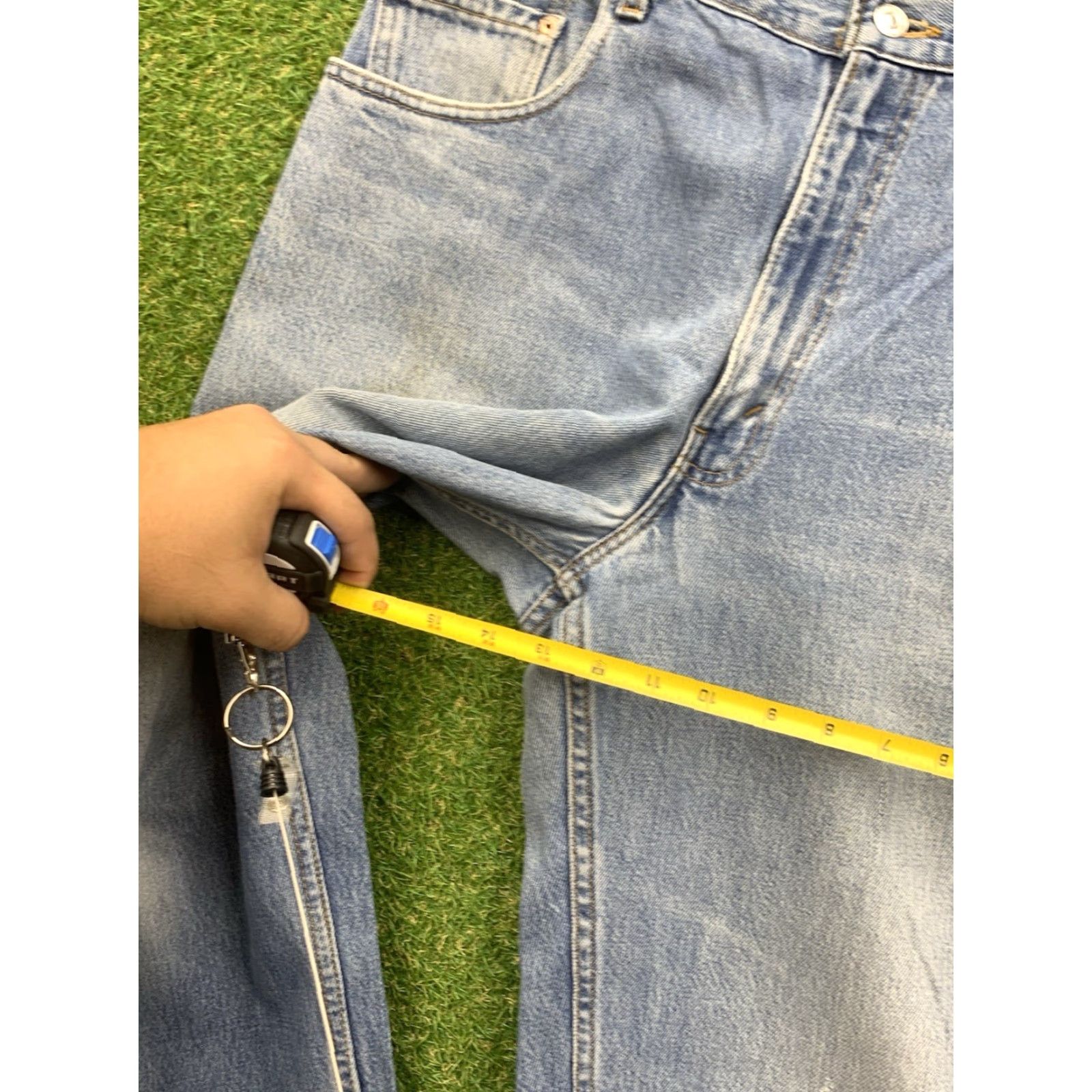 Levi's VINTAGE Levi's 560 Jeans Mens 36x32 Light Wash 90s Work Tapered Size US 36 / EU 52 - 5 Thumbnail