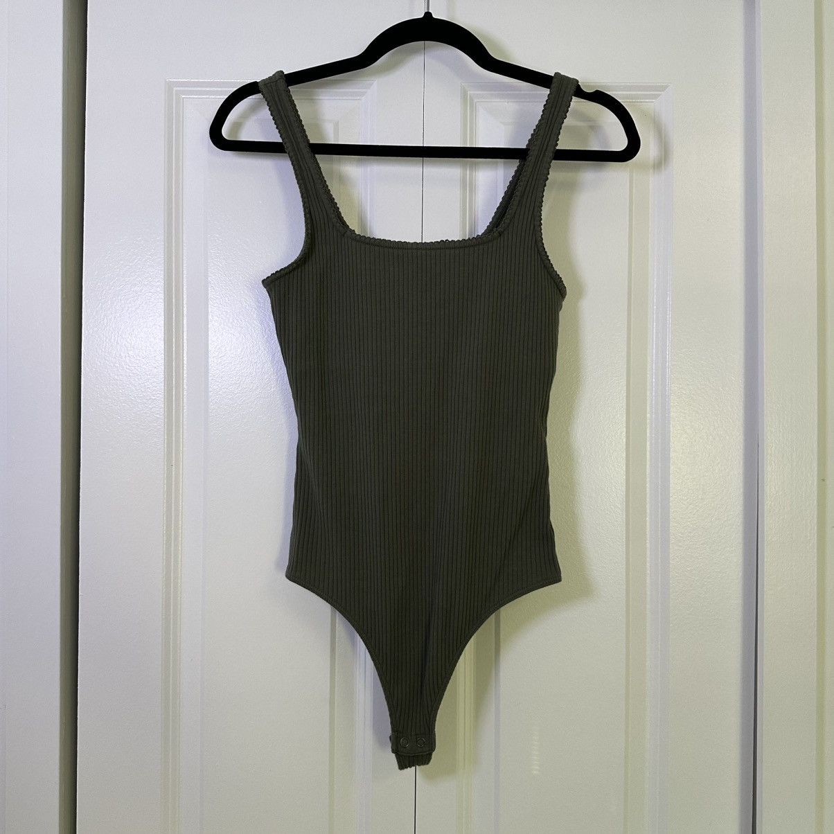 Hollister Hollister Ribbed Thong Bodysuit Size Medium Size M / US 6-8 / IT 42-44 - 1 Thumbnail