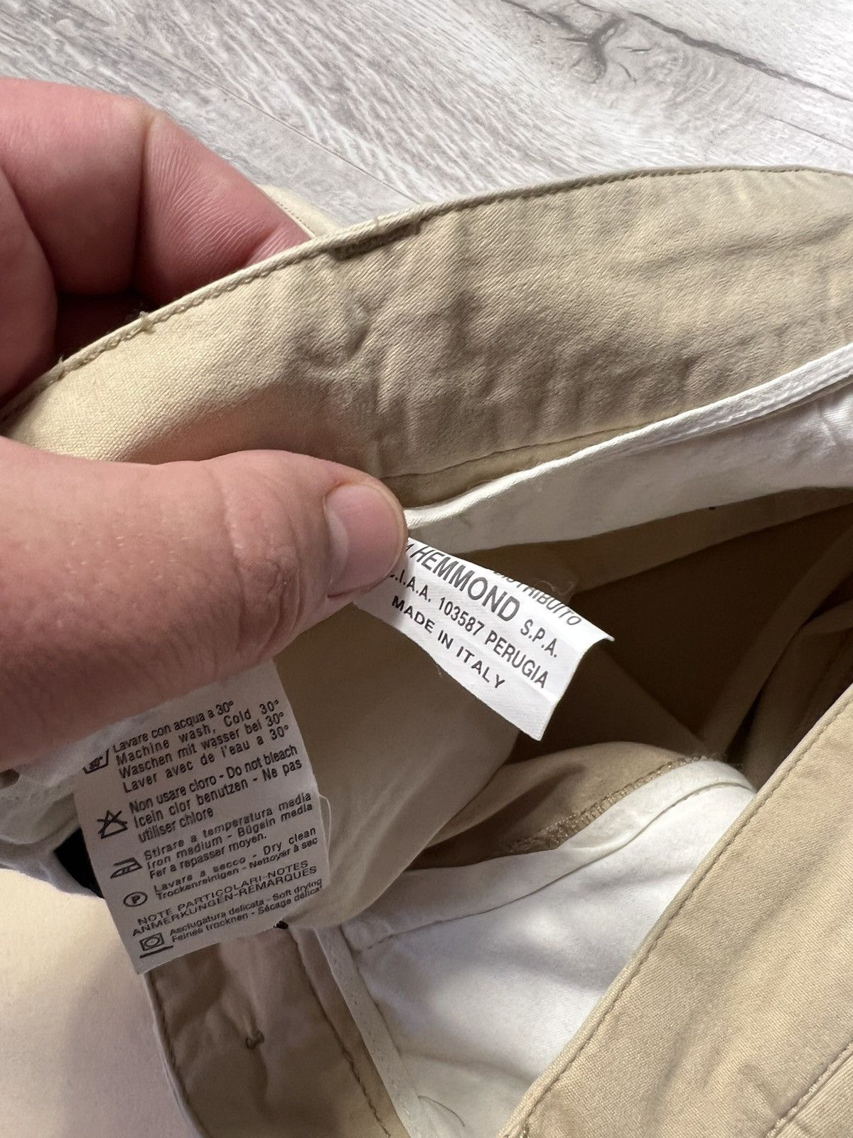 Valentino × Vintage Vintage Valentino Sport Chino Shorts Size US 36 / EU 52 - 15 Thumbnail