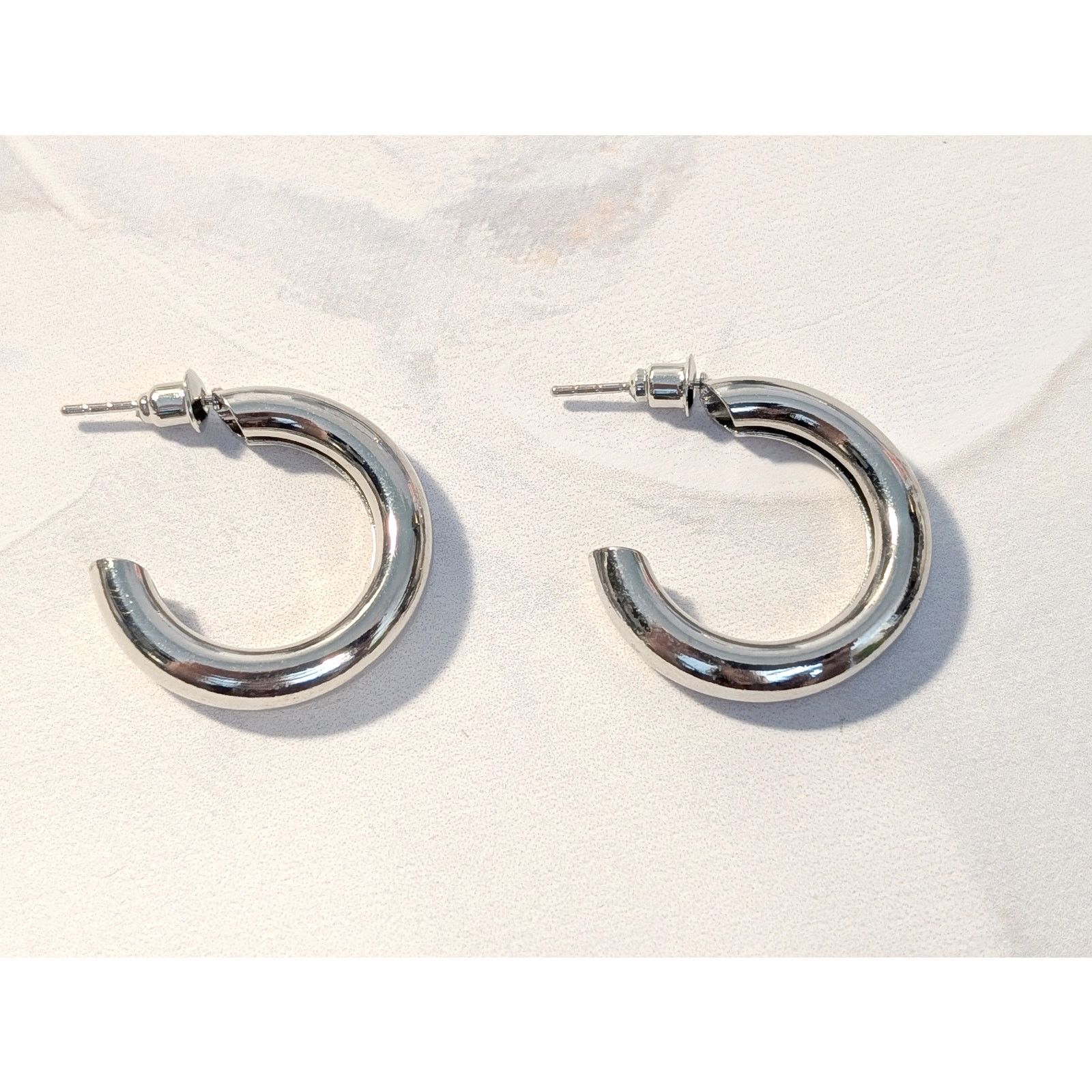 Vintage Classic Stylish Vintage 1980s Silver-Tone Open Hoop Earrings Size ONE SIZE - 2 Thumbnail
