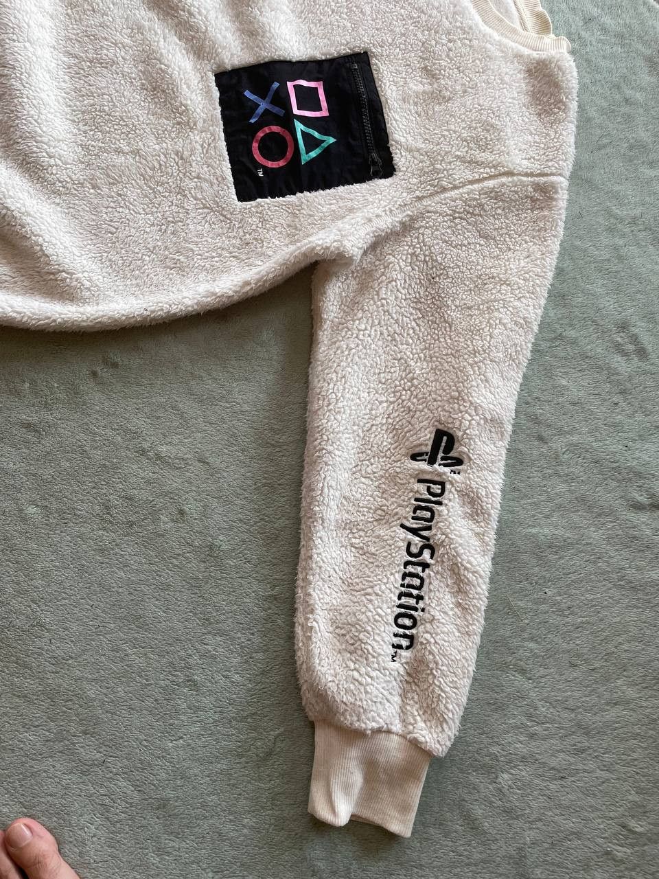 GU × Japanese Brand × Playstation Playstation Fleece Sweater Size L / US 10 / IT 46 - 4 Thumbnail