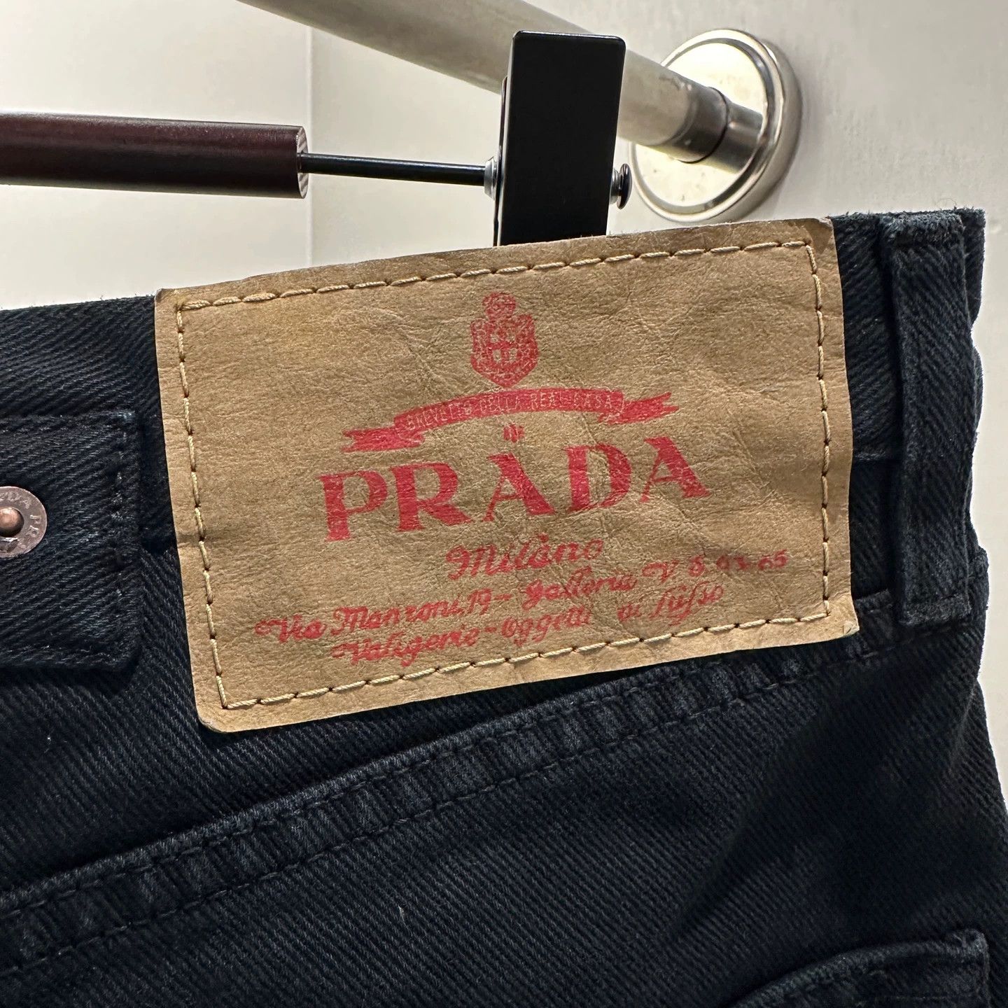 Prada Prada Wide-Leg Jeans Tri Logo Leather Patch 28 Size 28" / US 6 / IT 42 - 7 Thumbnail