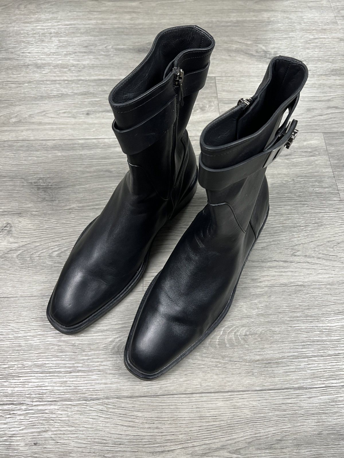 Salvatore Ferragamo Ferragamo Women’s Gancini Buckle Leather Ankle Boots 8,5 Size US 11 / IT 41 - 5 Thumbnail