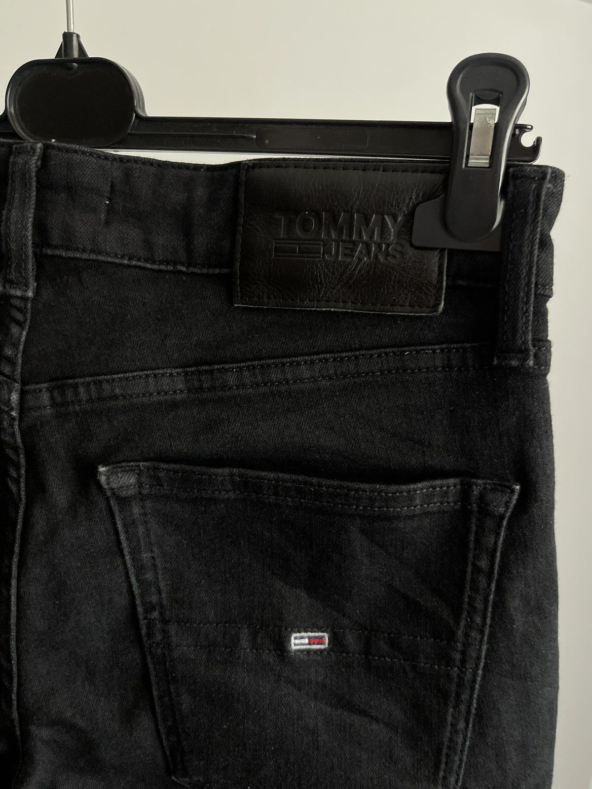 Tommy Hilfiger Tommy Jeans Scanton Slim Black Denim - W30 L32 Size US 30 / EU 46 - 4 Thumbnail