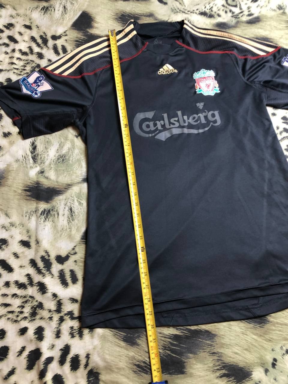 Adidas ADIDAS LIVERPOOL Men FOOTBALL SHIRT JERSEY Size US M / EU 48-50 / 2 - 11 Thumbnail
