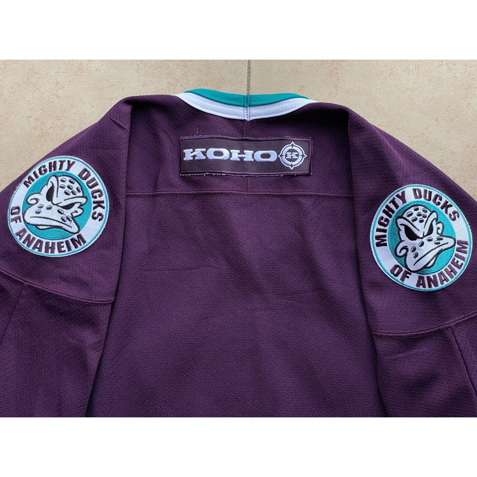 Koho × NHL Anaheim Mighty Ducks 2000s KOHO jersey M purple NHL vintage Size US M / EU 48-50 / 2 - 10 Thumbnail
