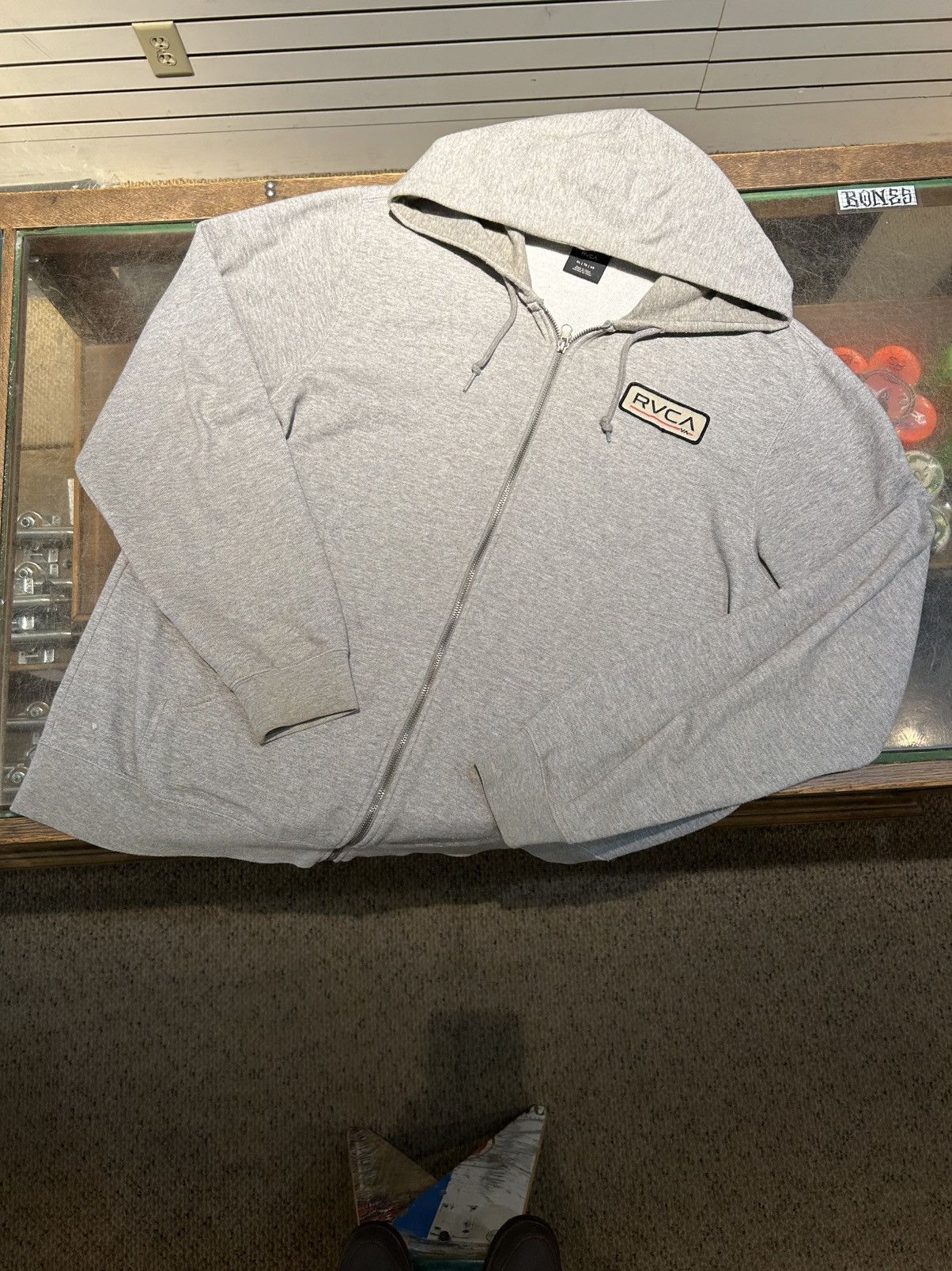 RVCA RVCA Zip Up Hoodie Size US XL / EU 56 / 4 - 1 Thumbnail