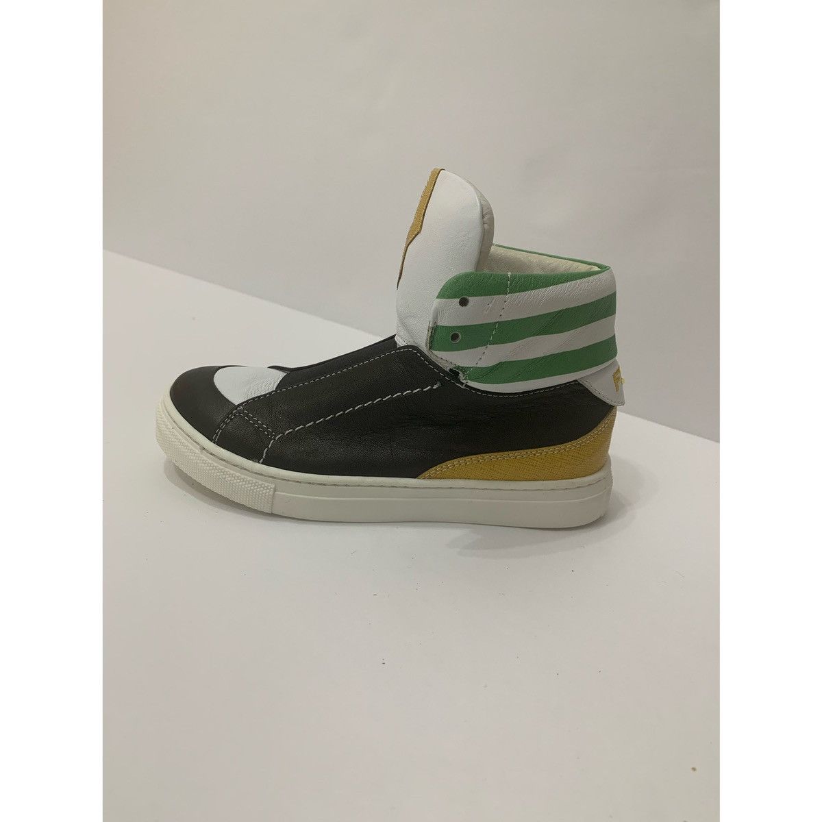Fendi FENDI BOYS LIGHTNING ⚡️ BOLT SNEAKERS Size US 5 / EU 37 - 6 Thumbnail