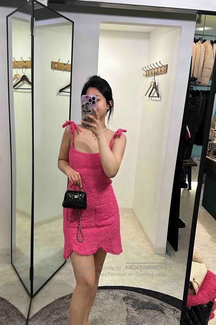 Chanel Chanel 22s Barbie pink bow strap glitter dress Size XXS / US 00 / IT 34 - 7 Thumbnail