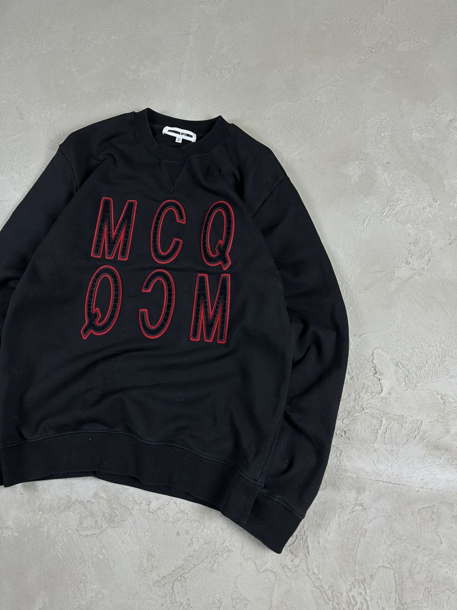 Alexander McQueen Alexander McQueen MCQ Logo Spellout Sweatshirt Crewneck Size US M / EU 48-50 / 2 - 3 Thumbnail