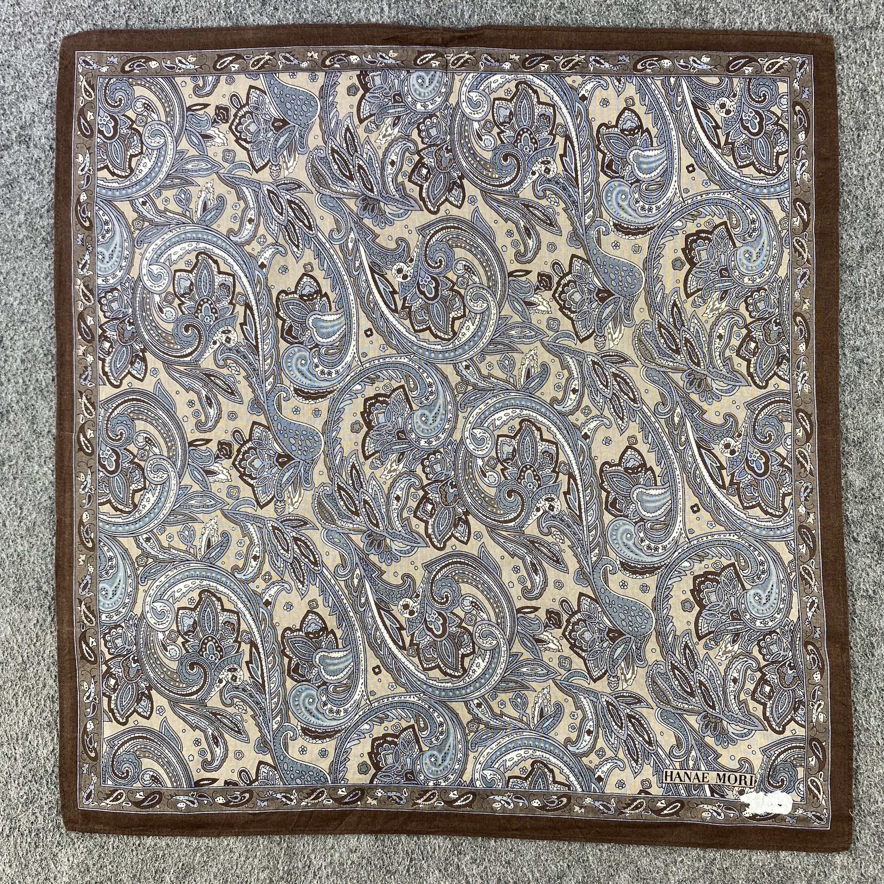 Hanae Mori Hanae Mori Paisley Handkerchief/Neckerchief/Bandana HC520 Size ONE SIZE - 1 Preview