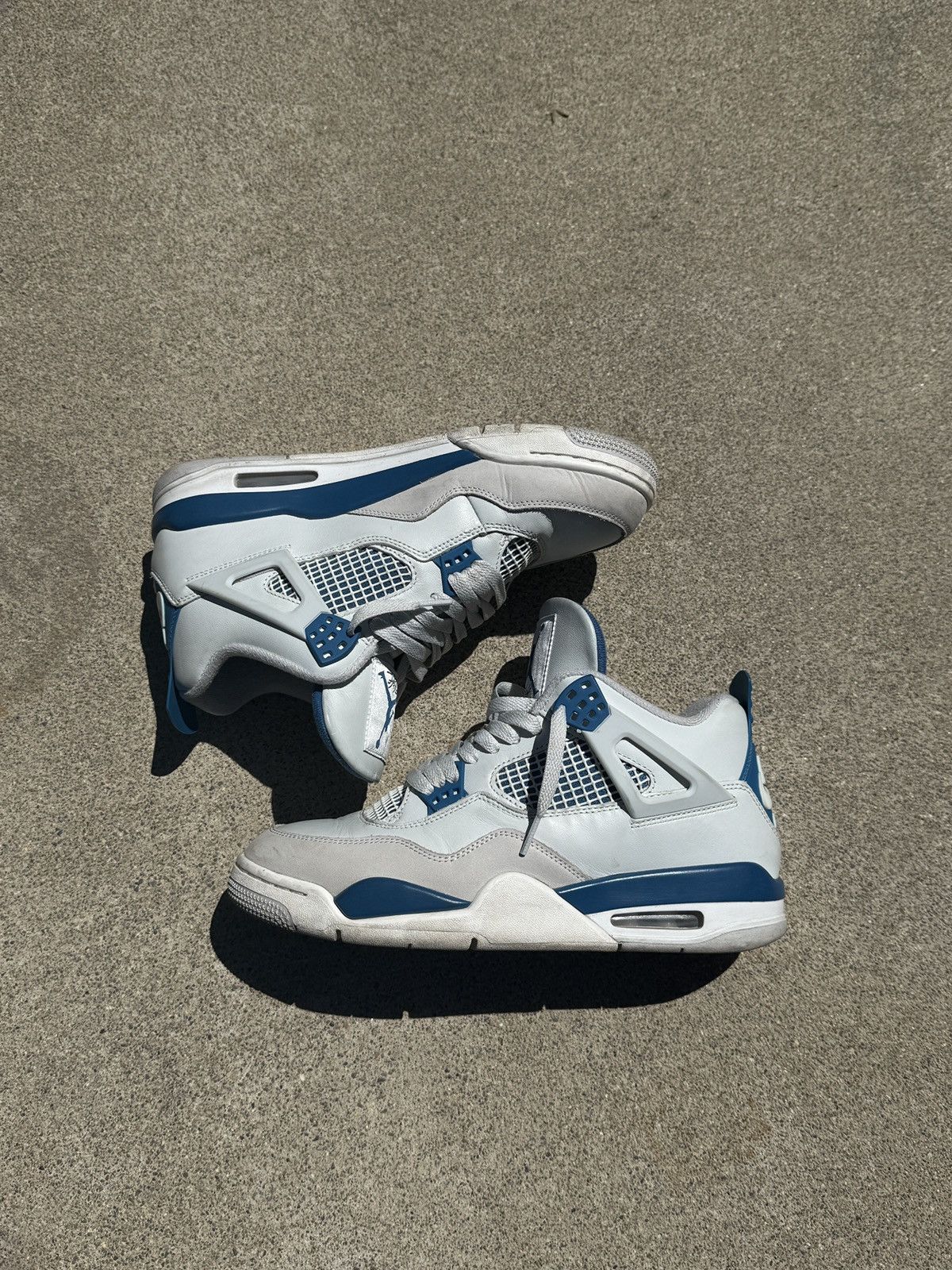 Jordan Brand Air Jordan 4 Military Blue 2024 Size US 9 / EU 42 - 1 Thumbnail