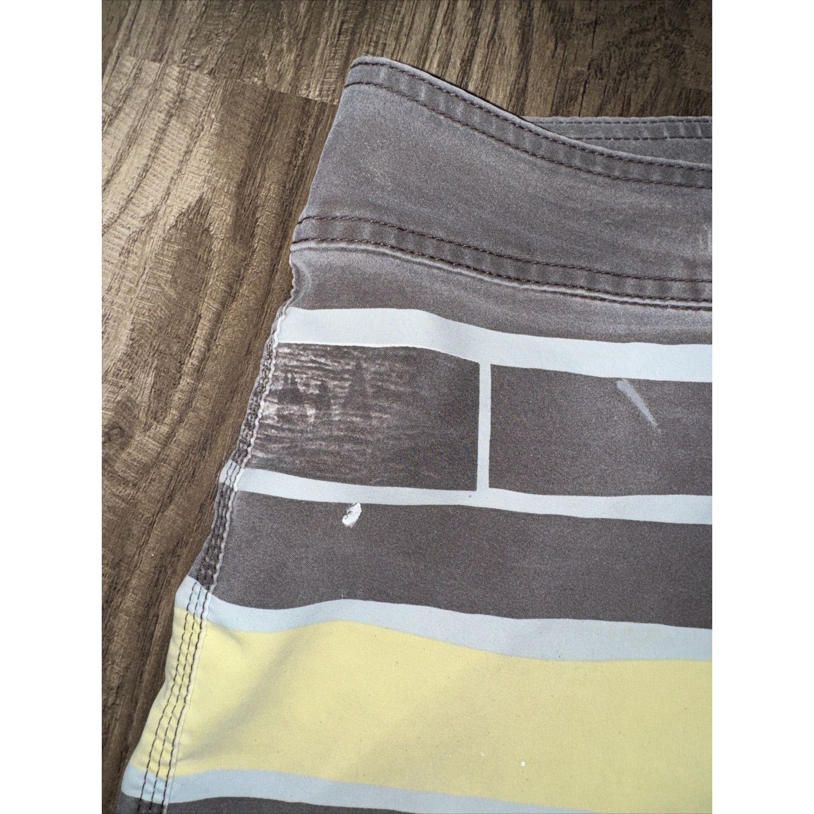 Quiksilver Vintage Quicksilver Swim Trunks For Men 32 In Waist Size US 32 / EU 48 - 4 Thumbnail