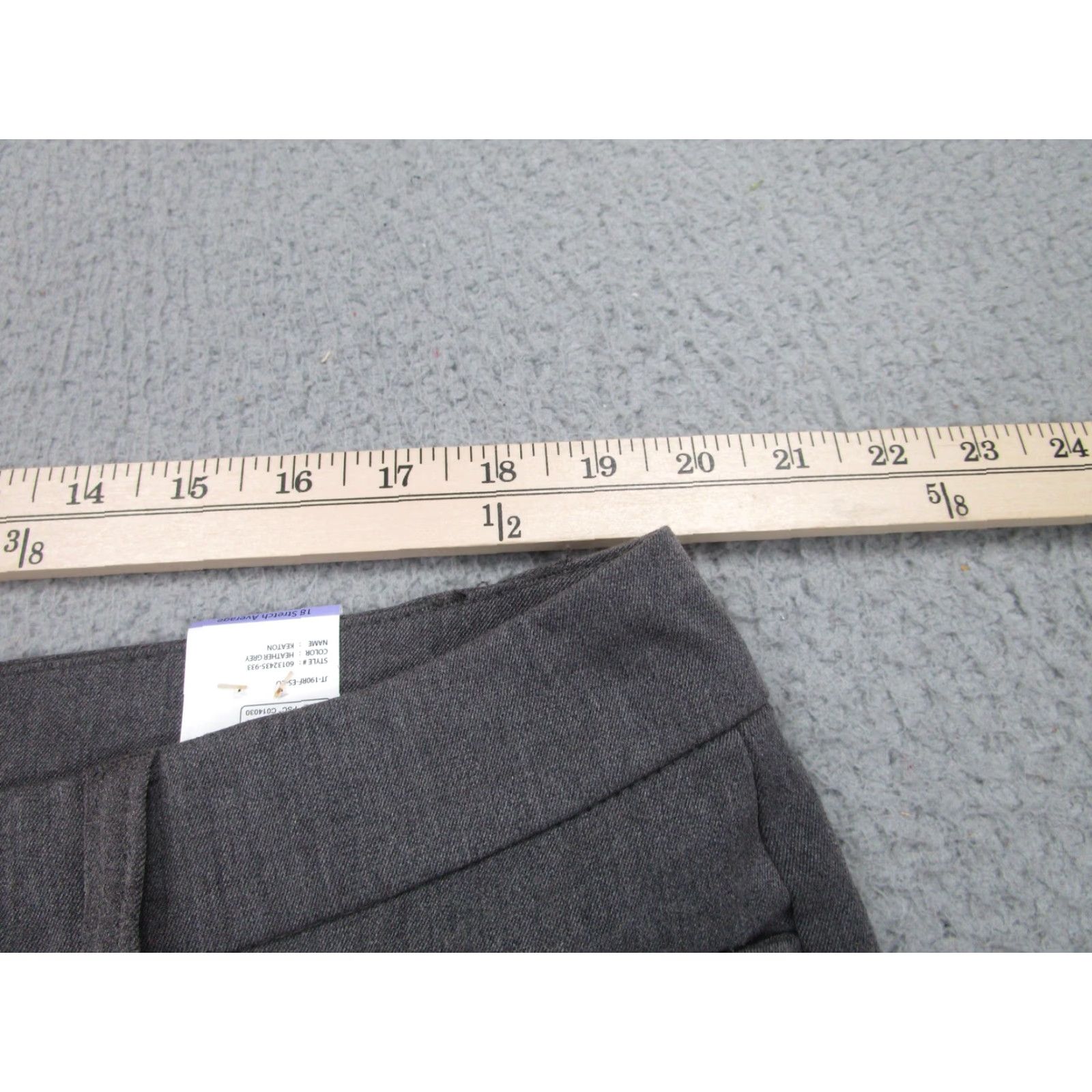 Gloria Vanderbilt Gloria Vanderbilt Dress Pants Womens 18 Gray Stretch Slimming Tummy Panels Dress Pants Womens Gray Heather 18 Slacks Size 40" / US 18 - 6 Thumbnail