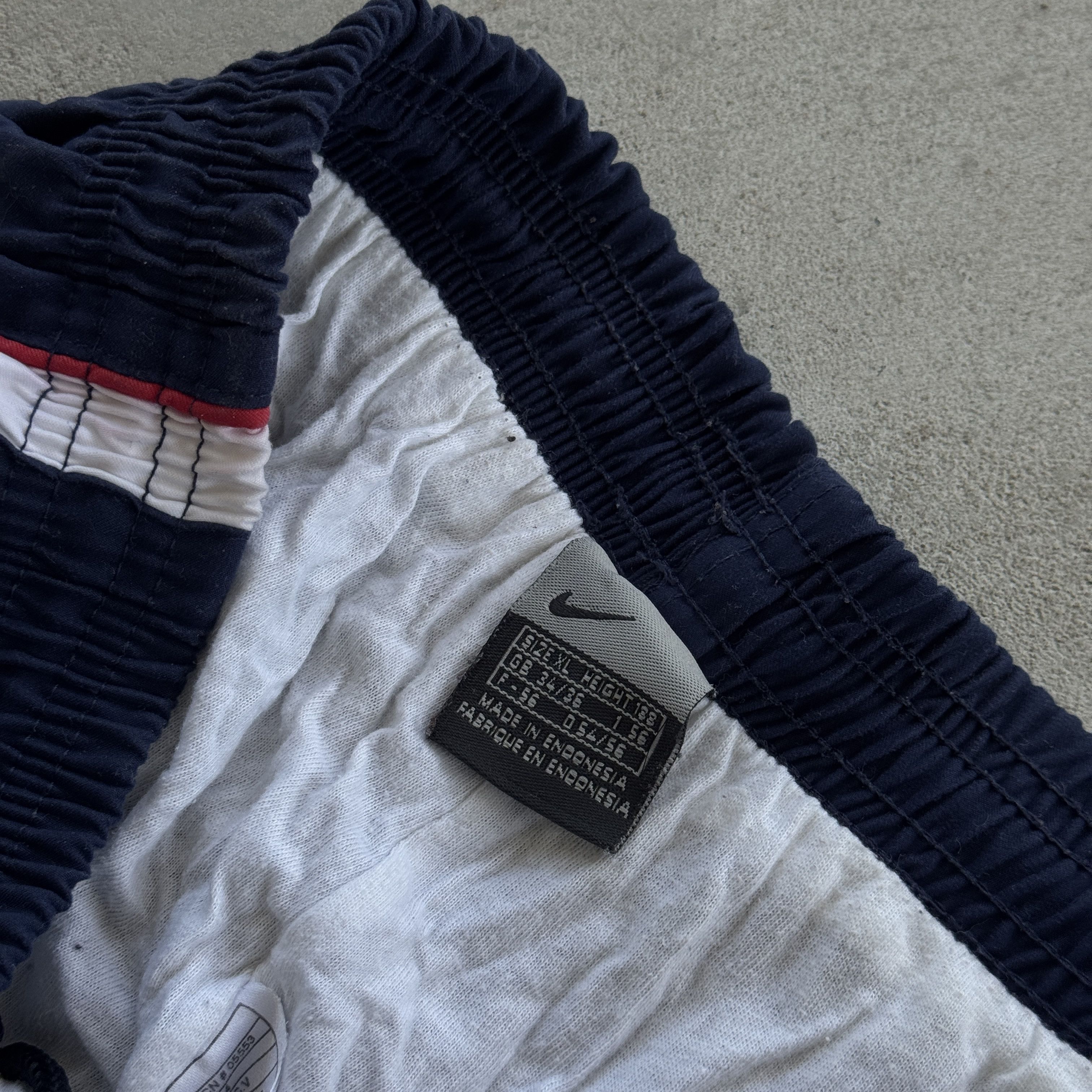 Nike Nike Navy Blue Vintage Track Pants White Red Side Stripe XL Size US 32 / EU 48 - 5 Thumbnail