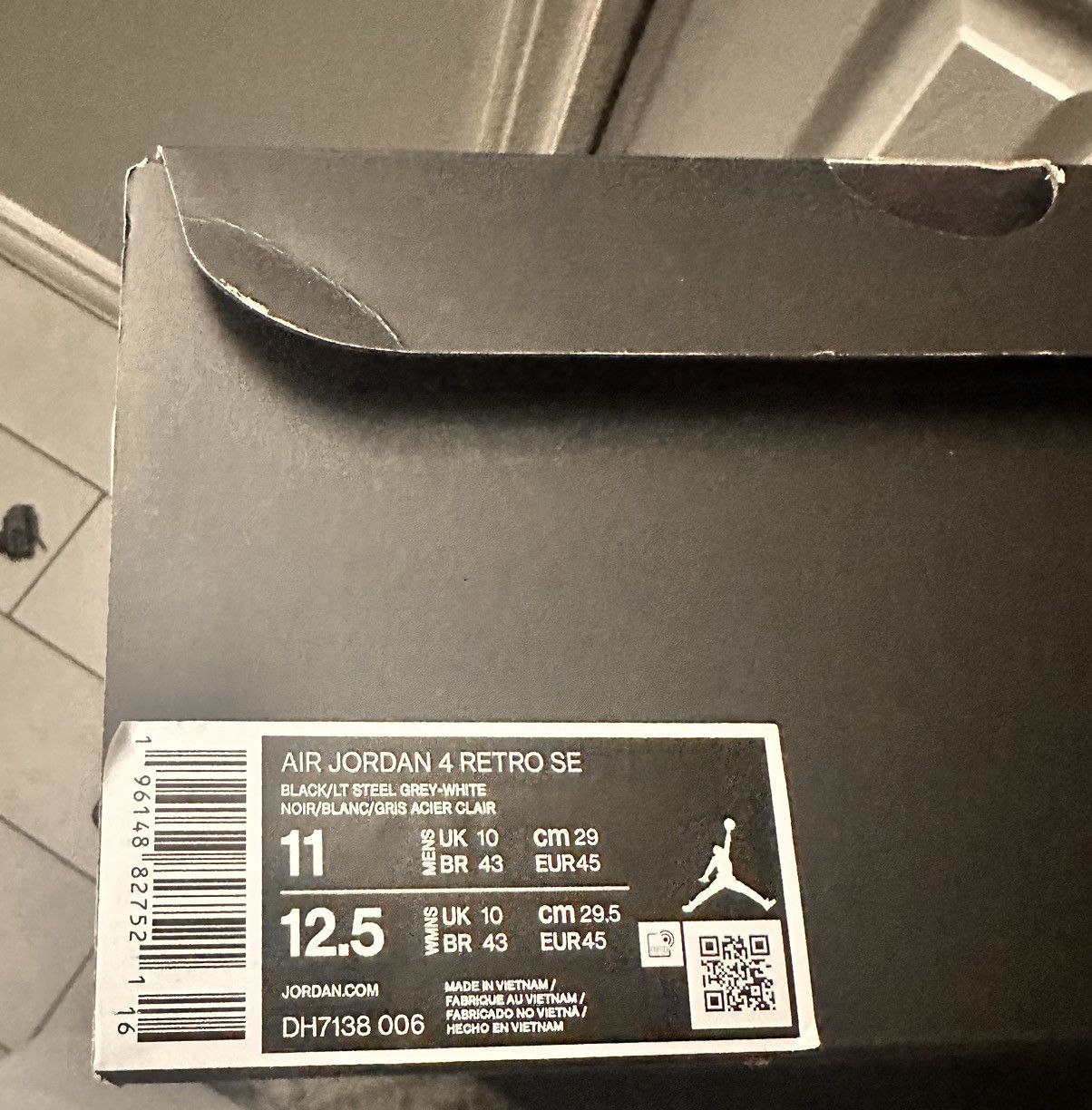 AIR JORDAN 4 RETRO SE