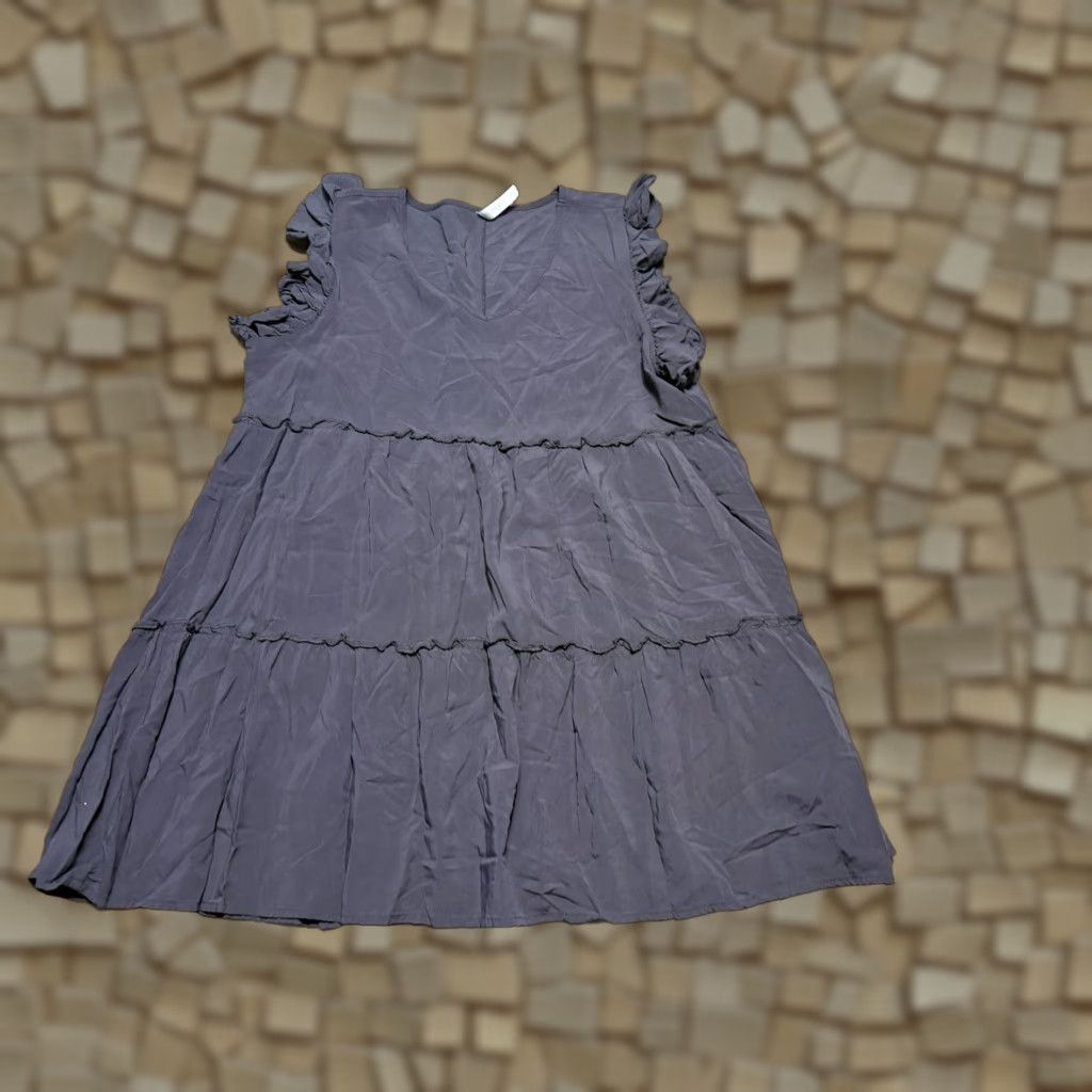Vintage Zenana Dress Shirt Dress Women's Large Gray V-Neck Short Sleeve Tiered Size L / US 10 / IT 46 - 1 Thumbnail